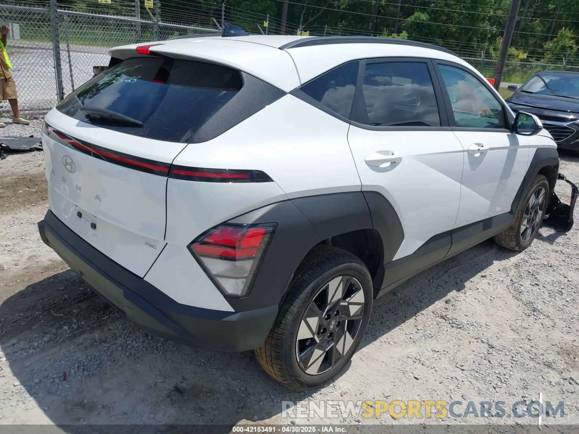 4 Фотография поврежденного автомобиля KM8HBCAB8RU074704 HYUNDAI KONA 2024