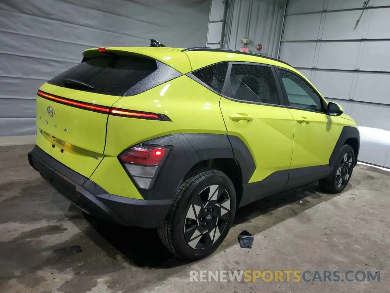 3 Фотография поврежденного автомобиля KM8HBCAB8RU116384 HYUNDAI KONA 2024