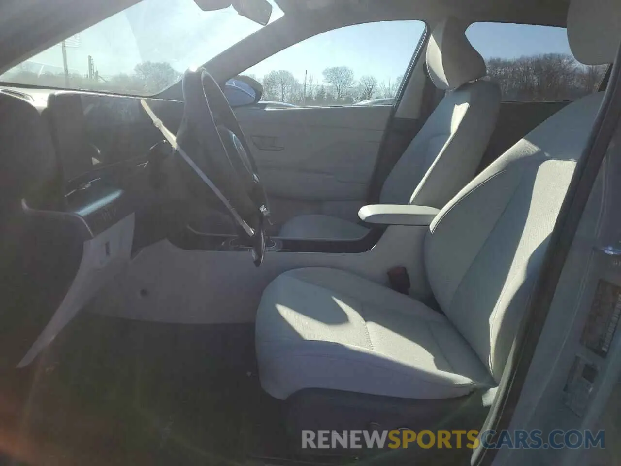 7 Фотография поврежденного автомобиля KM8HBCABXRU154103 HYUNDAI KONA 2024
