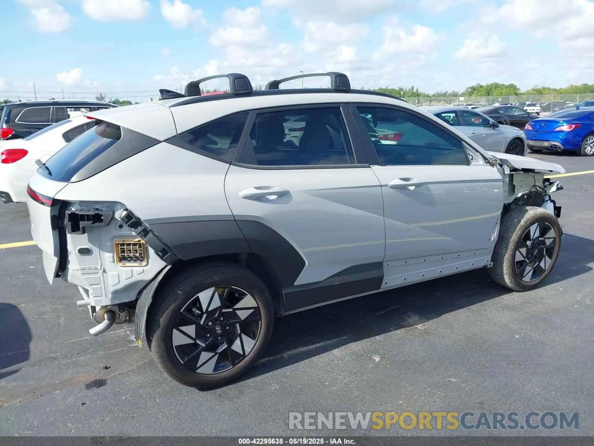 6 Photograph of a damaged car KM8HC3AB0RU183347 HYUNDAI KONA 2024