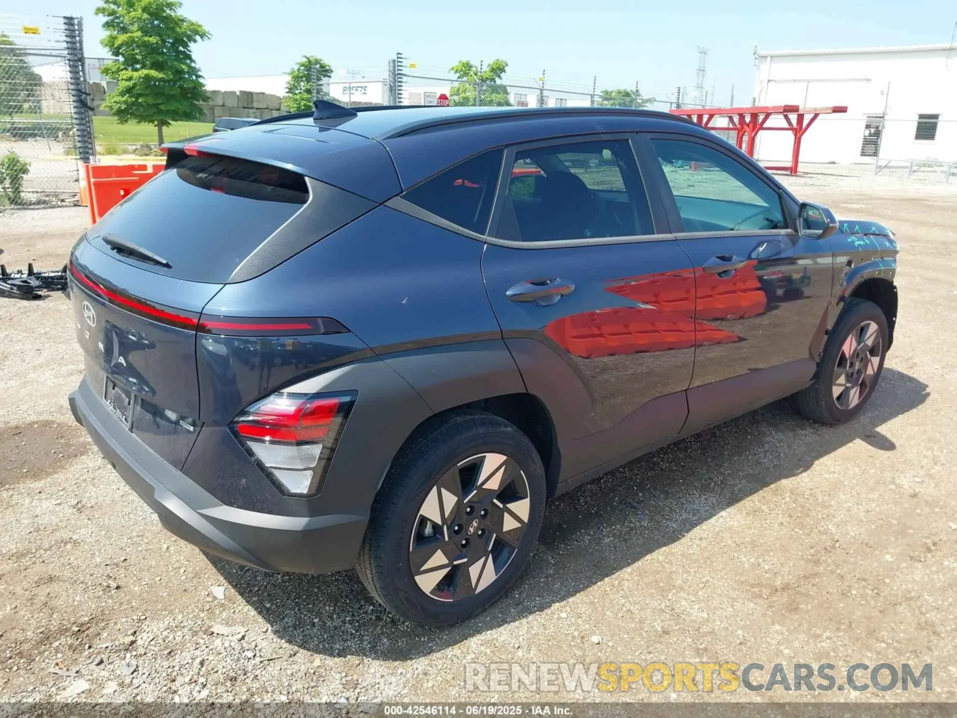 4 Фотография поврежденного автомобиля KM8HCCAB1RU060947 HYUNDAI KONA 2024