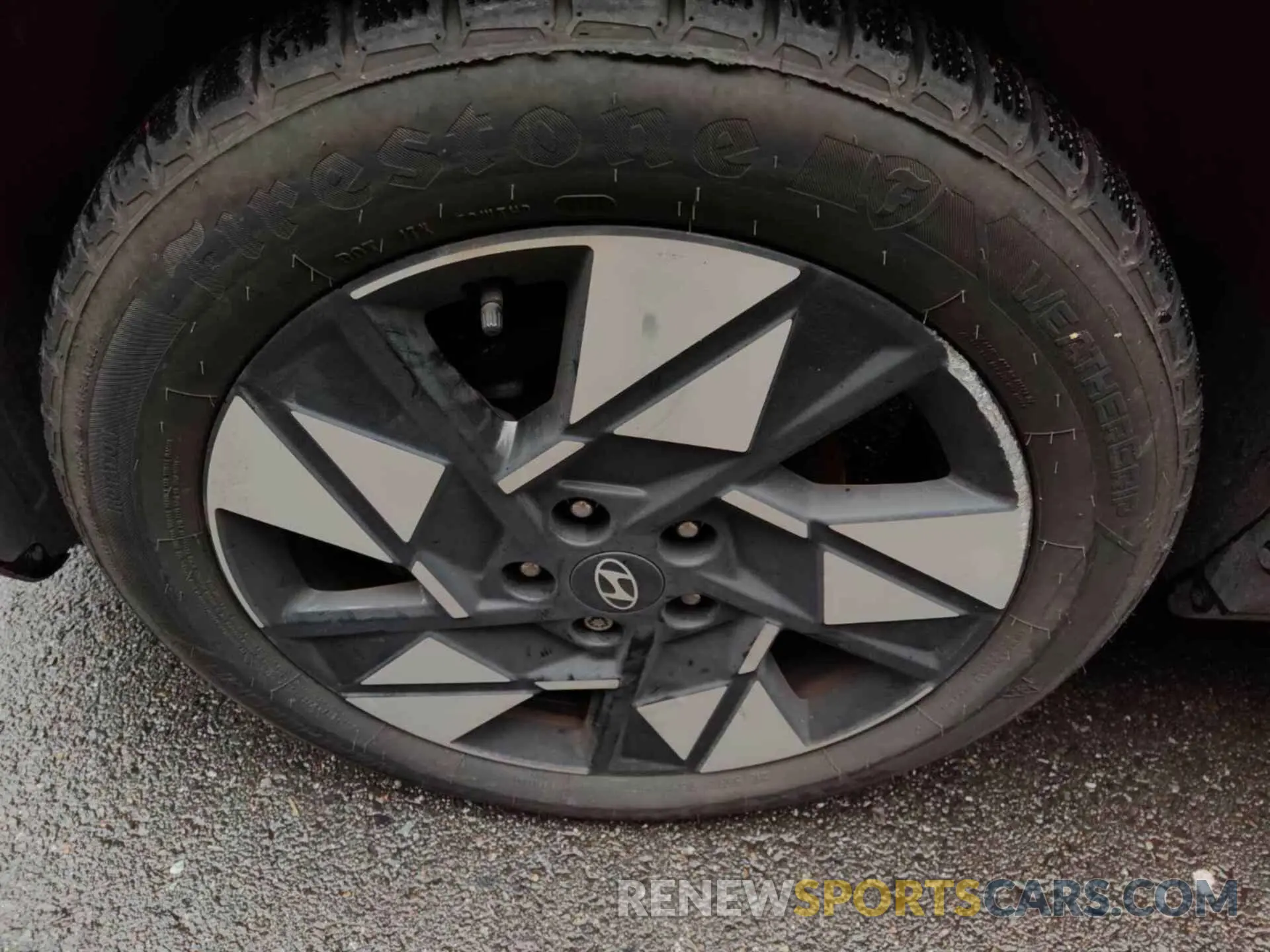 1 Photograph of a damaged car KM8HCCAB3RU047441 HYUNDAI KONA 2024