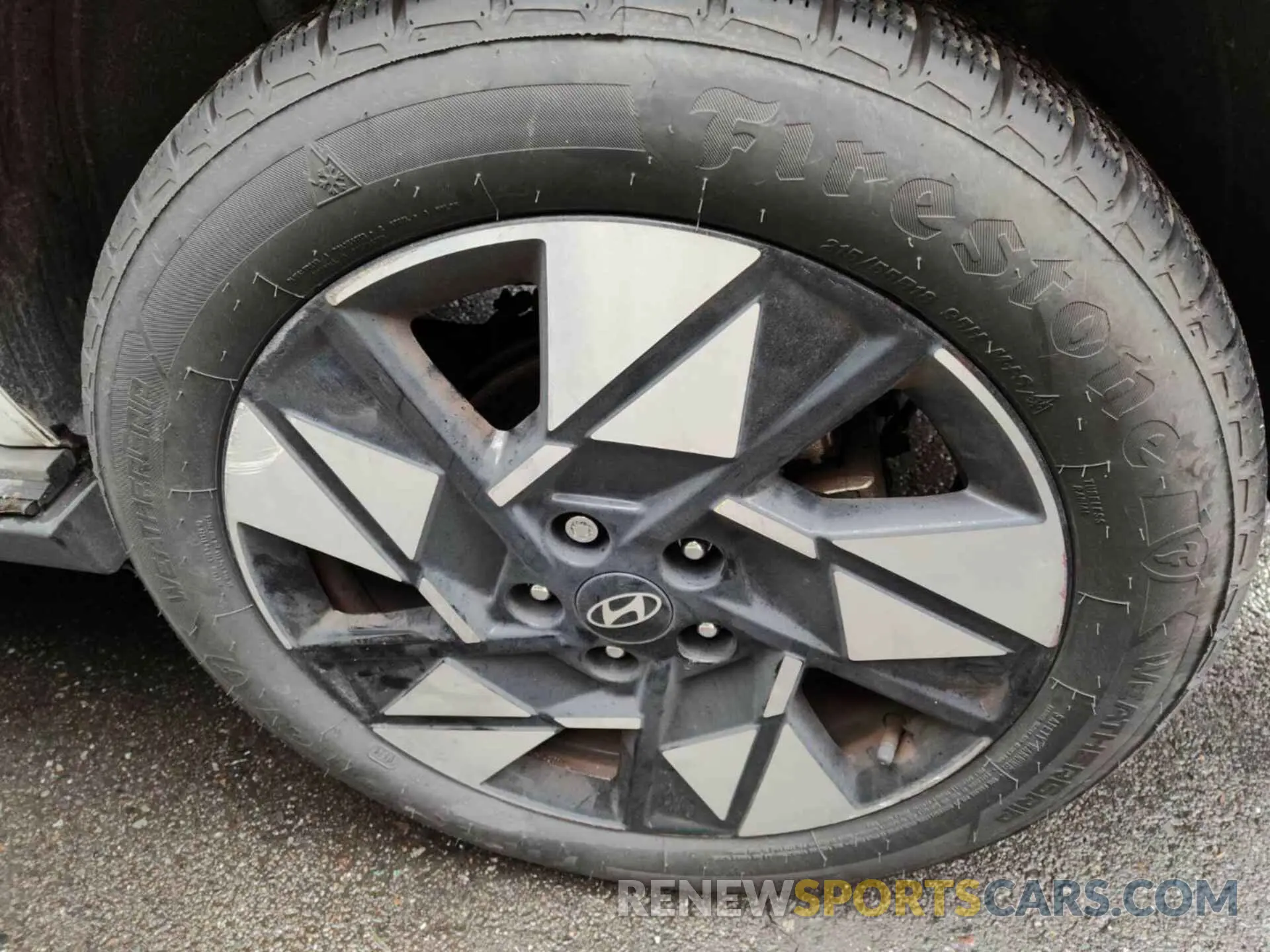 15 Photograph of a damaged car KM8HCCAB3RU047441 HYUNDAI KONA 2024