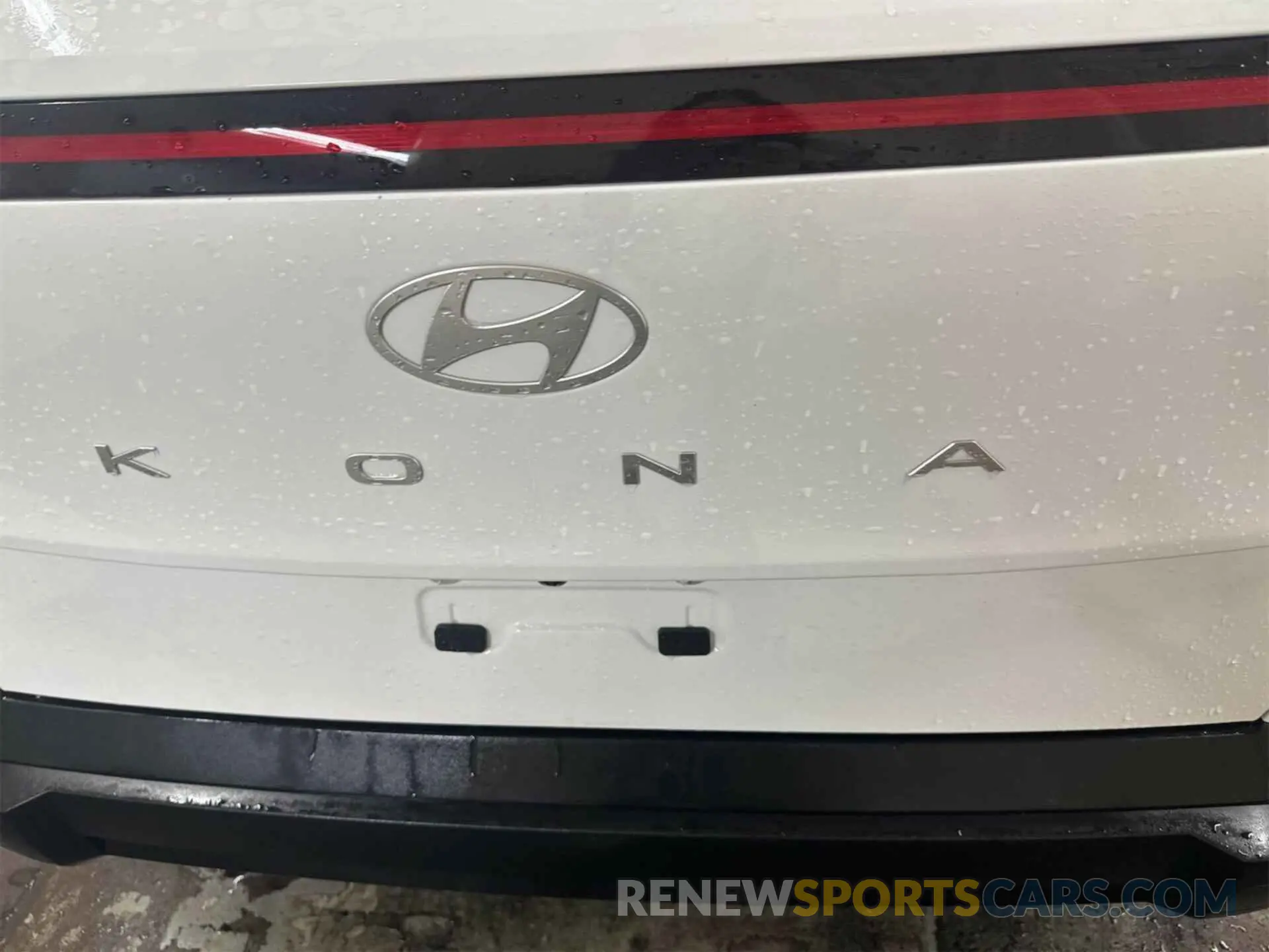 18 Photograph of a damaged car KM8HCCAB3RU047441 HYUNDAI KONA 2024