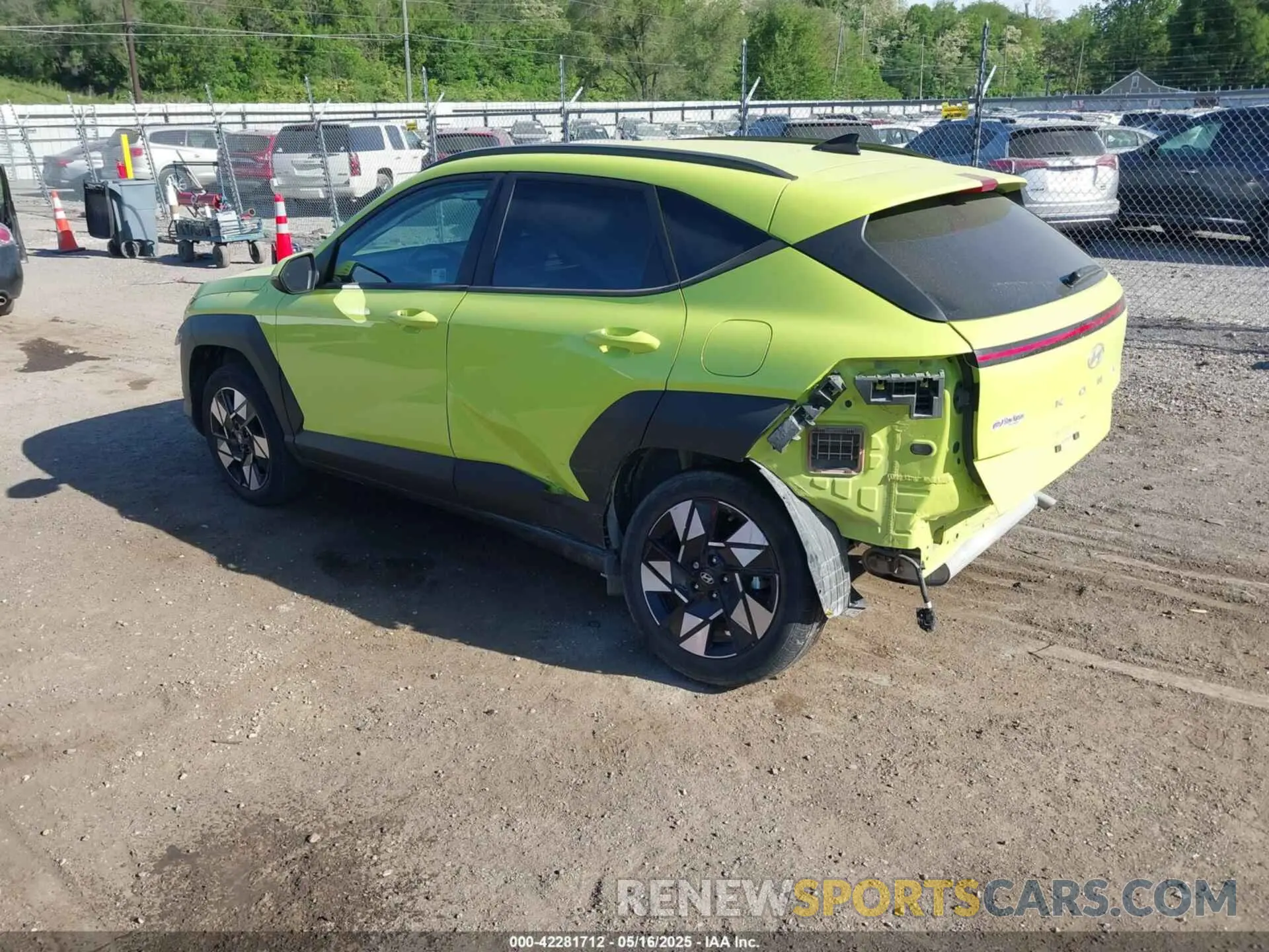 3 Фотография поврежденного автомобиля KM8HCCAB3RU050016 HYUNDAI KONA 2024