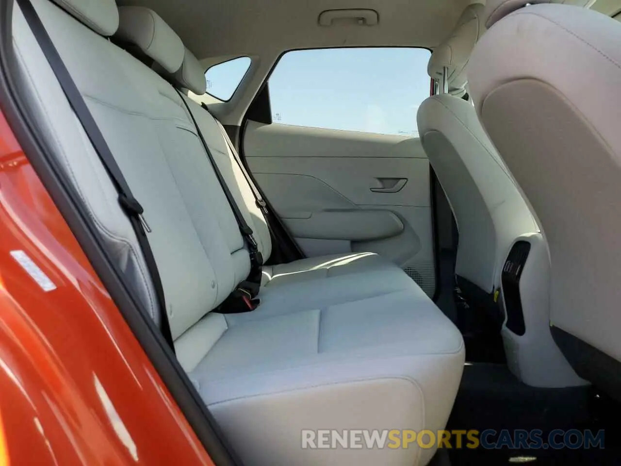 11 Фотография поврежденного автомобиля KM8HCCAB5RU083874 HYUNDAI KONA 2024