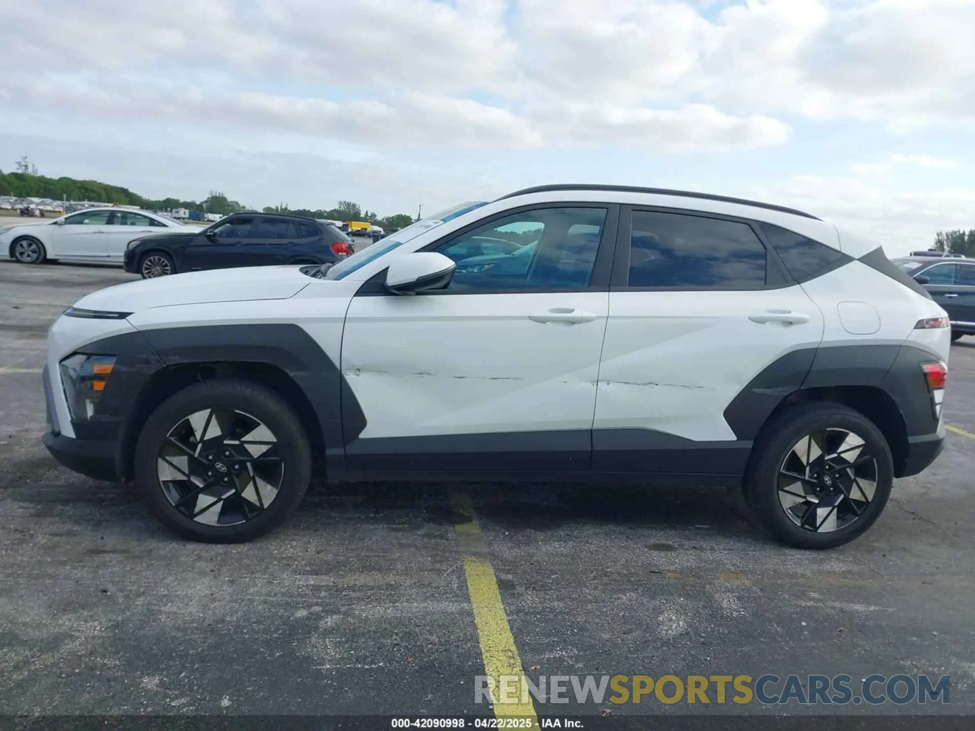 14 Photograph of a damaged car KM8HCCABXRU042463 HYUNDAI KONA 2024