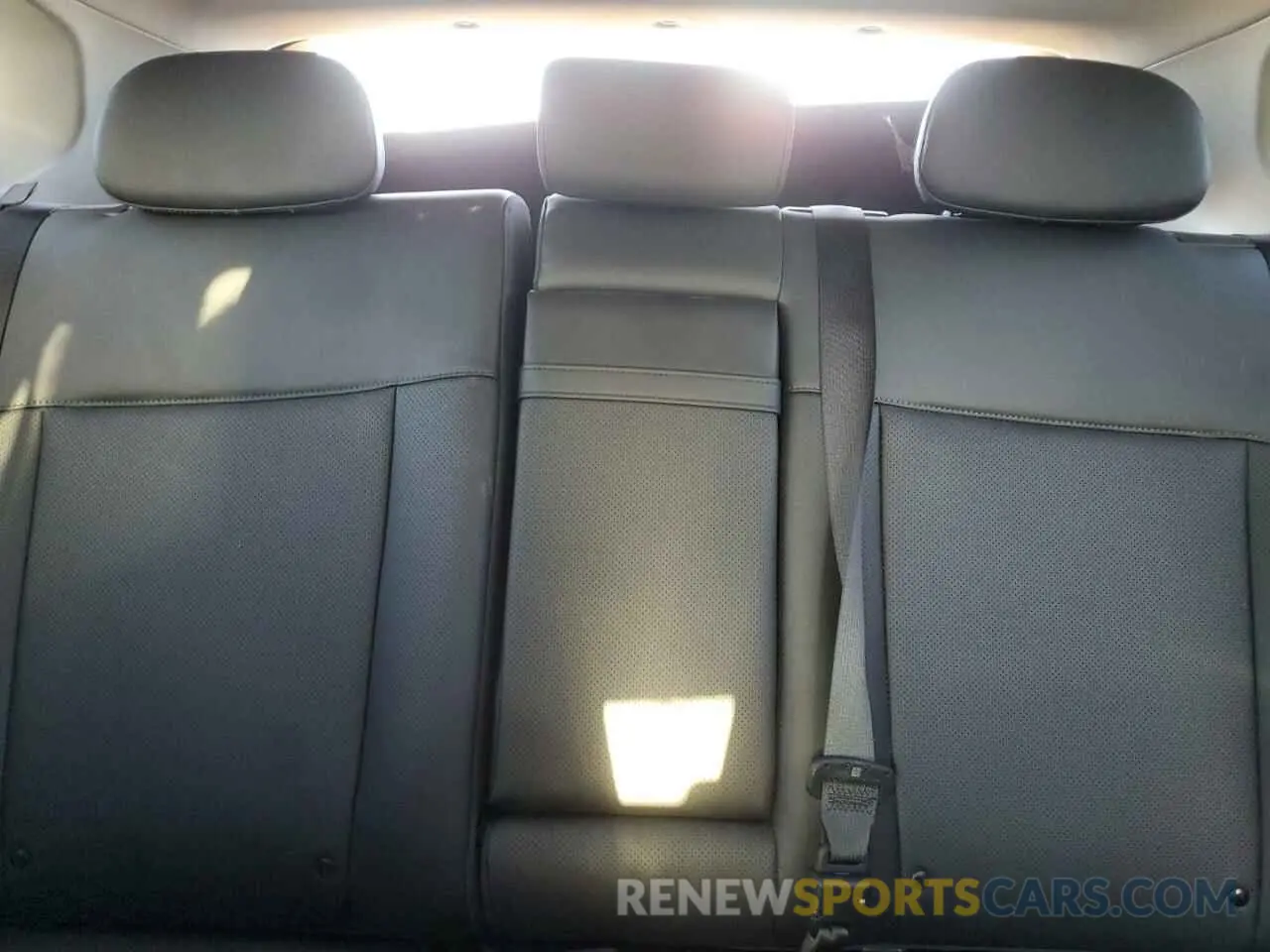 10 Photograph of a damaged car KM8HE3A30RU085373 HYUNDAI KONA 2024