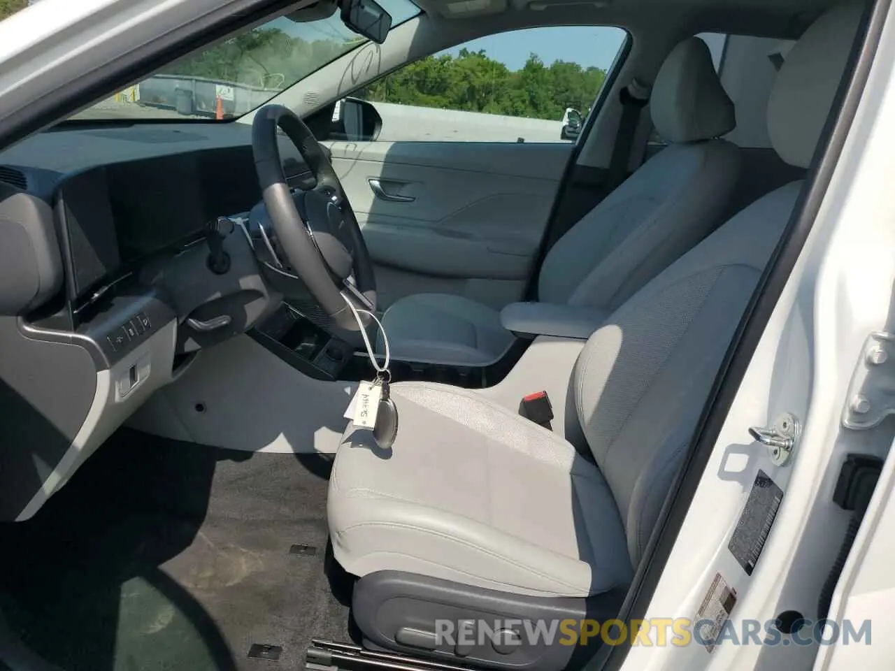 7 Photograph of a damaged car KM8HE3A34RU120786 HYUNDAI KONA 2024