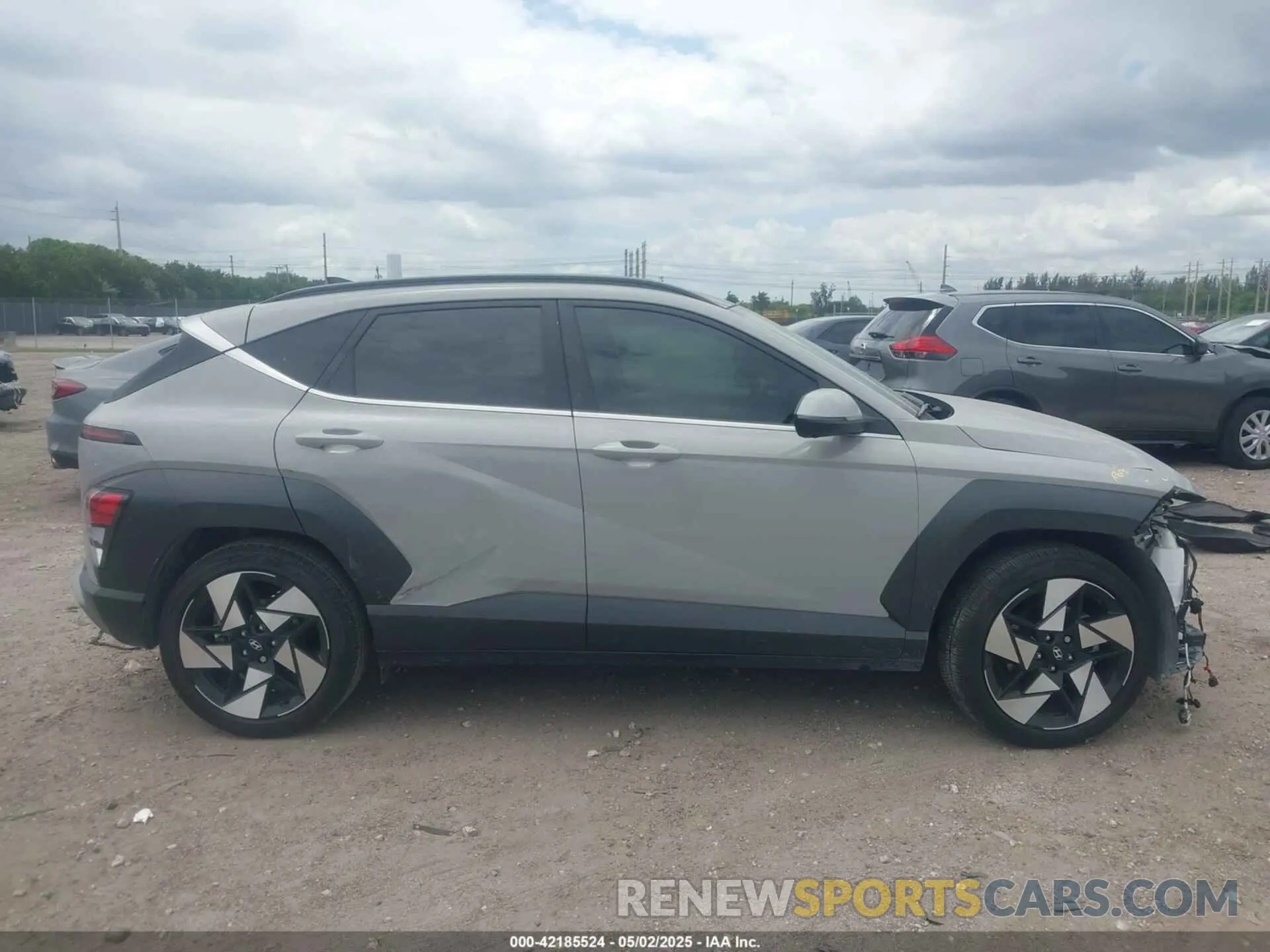 14 Photograph of a damaged car KM8HE3A37RU109961 HYUNDAI KONA 2024