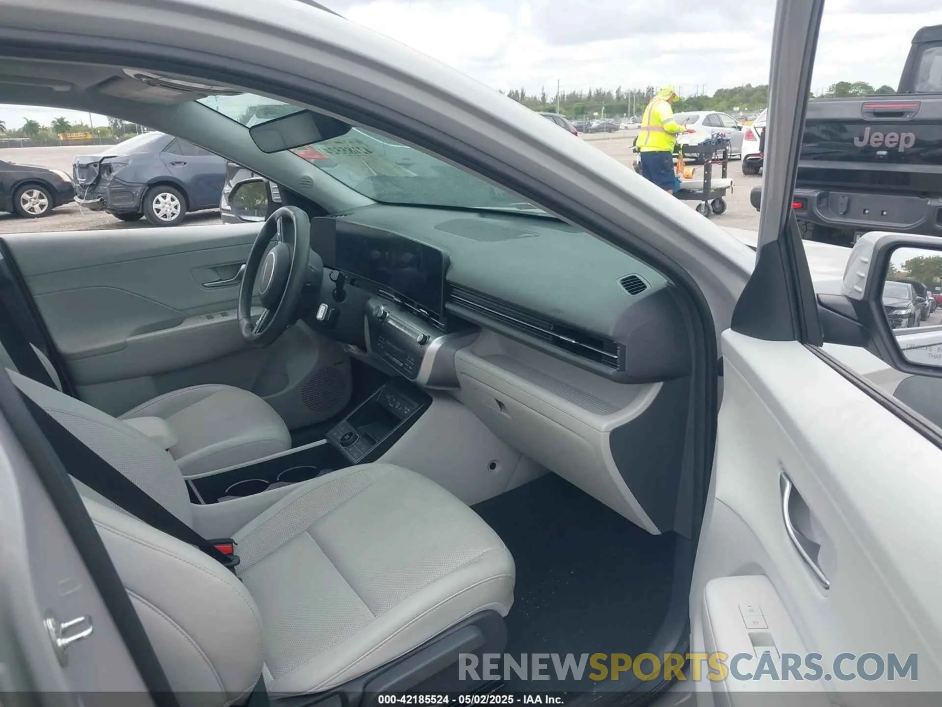 5 Photograph of a damaged car KM8HE3A37RU109961 HYUNDAI KONA 2024