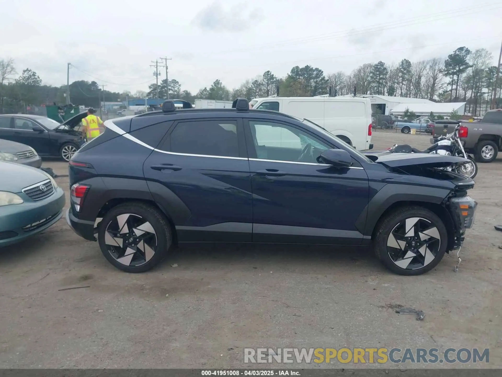 12 Фотография поврежденного автомобиля KM8HECA32RU172367 HYUNDAI KONA 2024