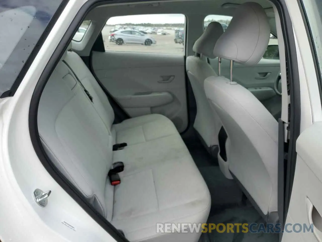 11 Photograph of a damaged car KM8HA3AB2SU218840 HYUNDAI KONA 2025