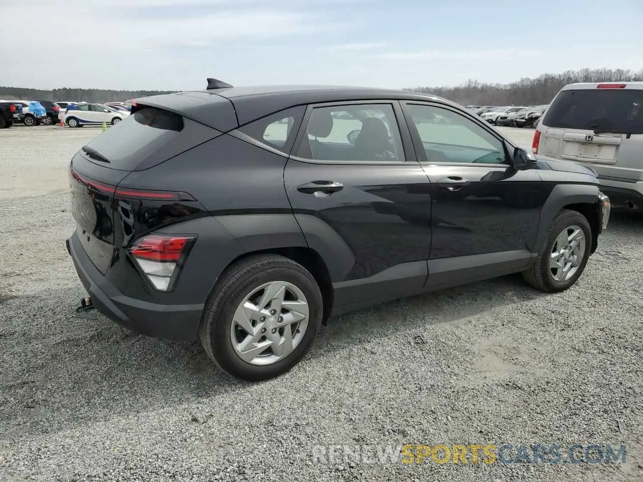 3 Фотография поврежденного автомобиля KM8HA3AB2SU230986 HYUNDAI KONA 2025