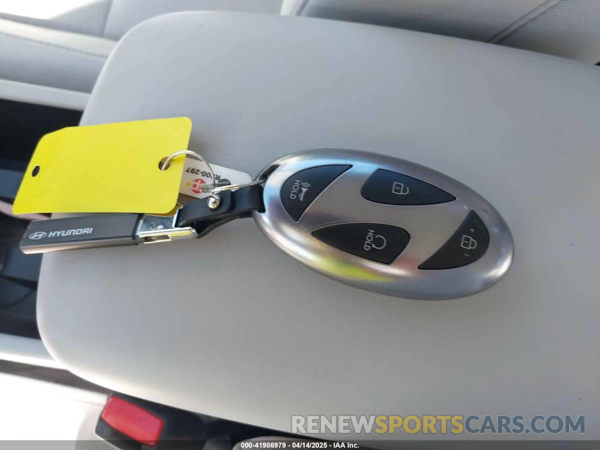 11 Фотография поврежденного автомобиля KM8HACAB4SU223537 HYUNDAI KONA 2025