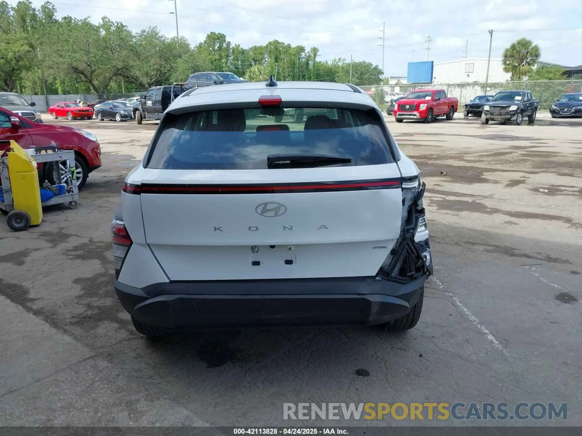 16 Фотография поврежденного автомобиля KM8HACAB7SU222737 HYUNDAI KONA 2025