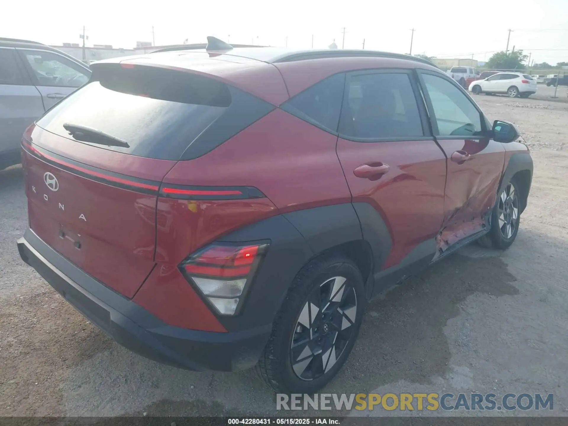 4 Фотография поврежденного автомобиля KM8HB3AB2SU206720 HYUNDAI KONA 2025