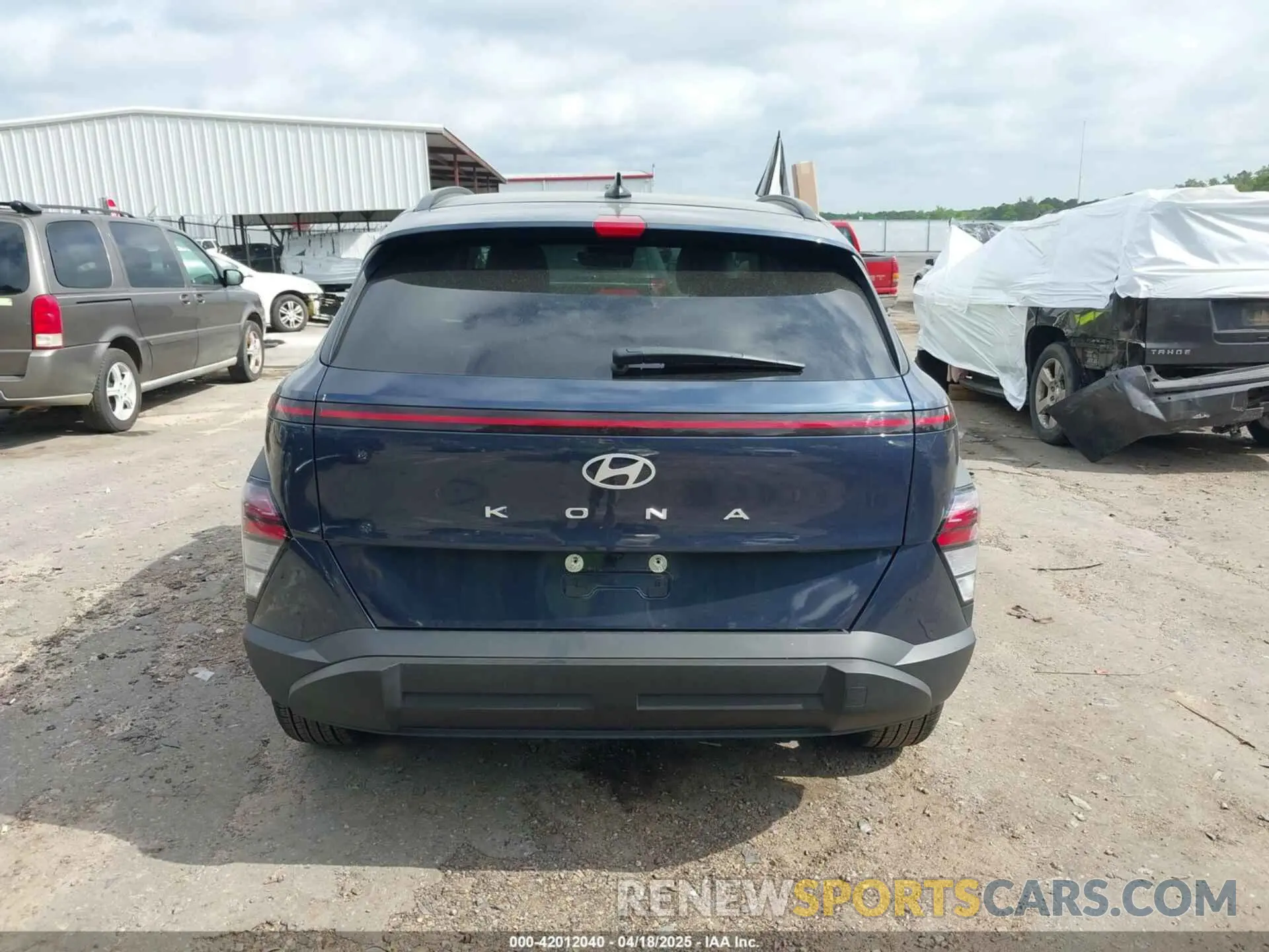 16 Photograph of a damaged car KM8HB3AB2SU214218 HYUNDAI KONA 2025
