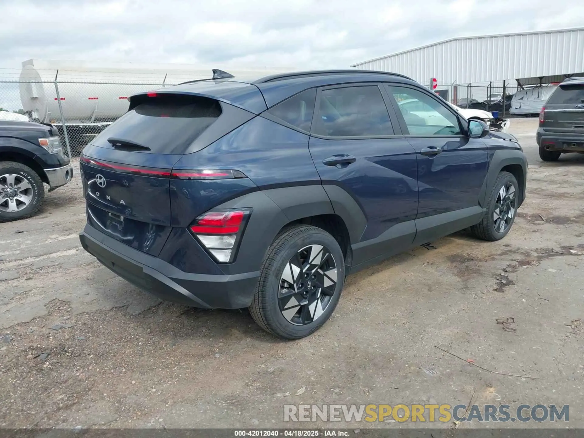 4 Photograph of a damaged car KM8HB3AB2SU214218 HYUNDAI KONA 2025