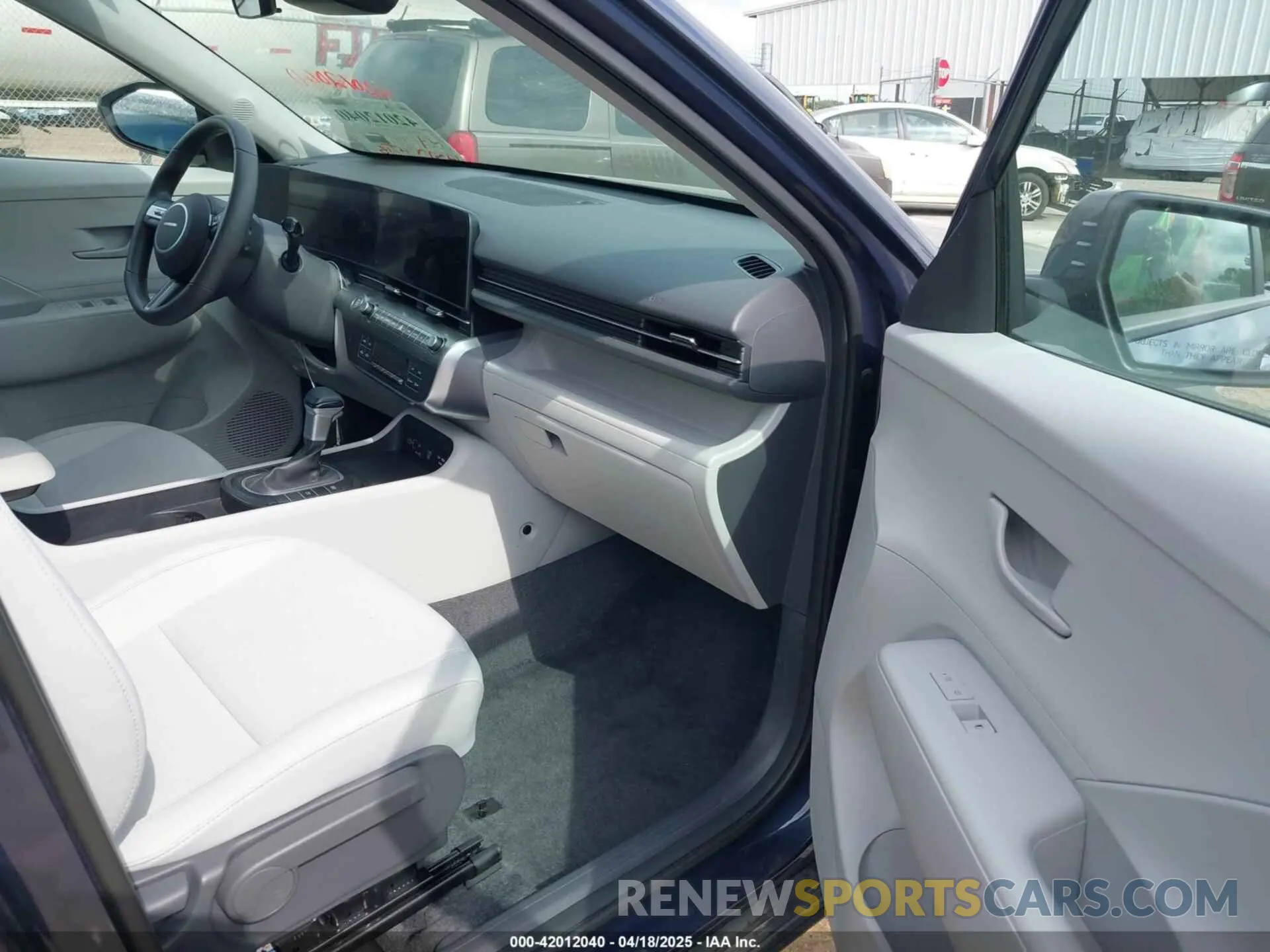 5 Photograph of a damaged car KM8HB3AB2SU214218 HYUNDAI KONA 2025