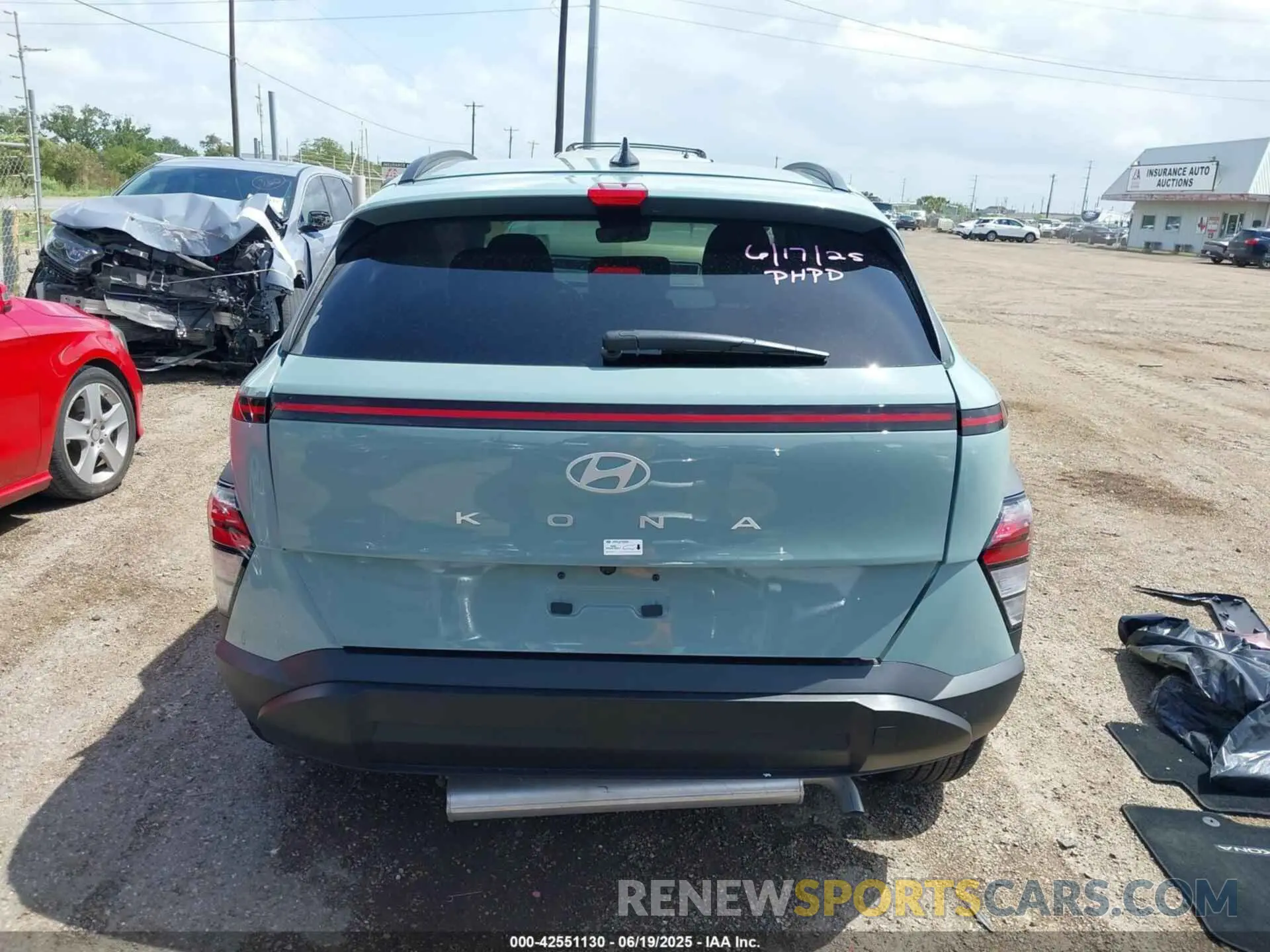 16 Photograph of a damaged car KM8HB3AB2SU302671 HYUNDAI KONA 2025