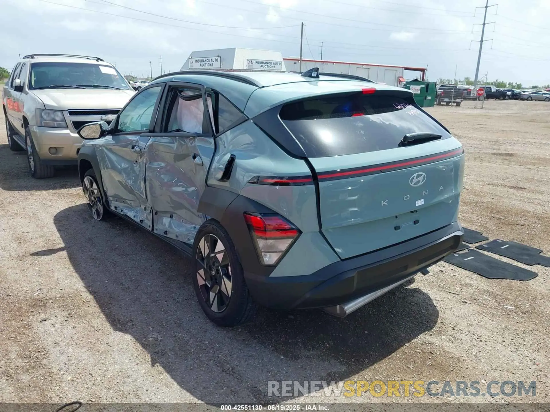 3 Photograph of a damaged car KM8HB3AB2SU302671 HYUNDAI KONA 2025
