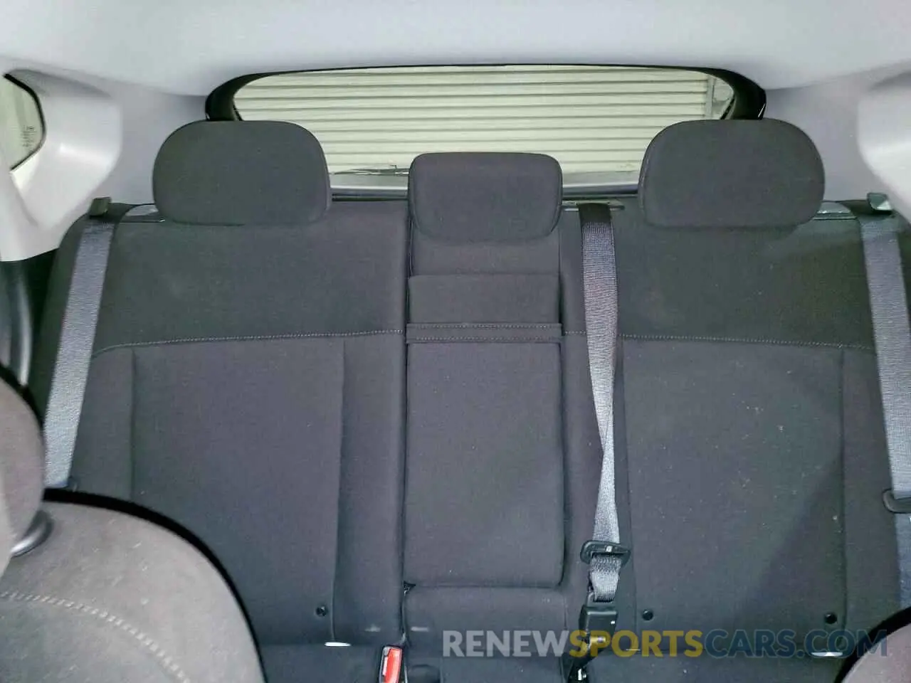 10 Photograph of a damaged car KM8HB3AB9SU235843 HYUNDAI KONA 2025