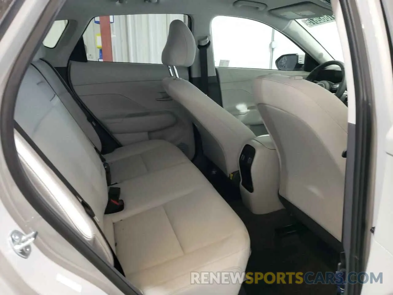 11 Photograph of a damaged car KM8HB3ABXSU261061 HYUNDAI KONA 2025