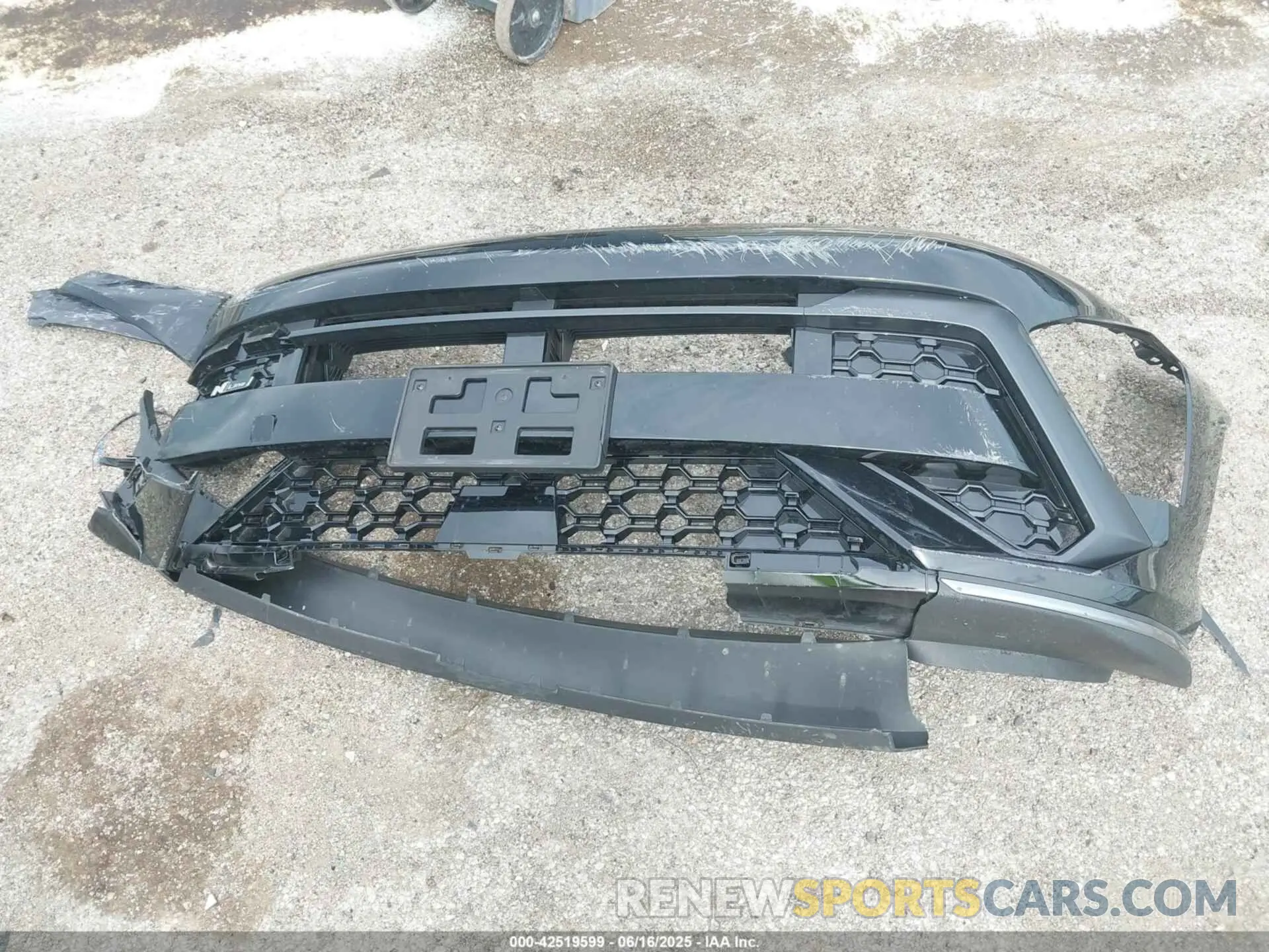 12 Фотография поврежденного автомобиля KM8HBCA35SU191767 HYUNDAI KONA 2025