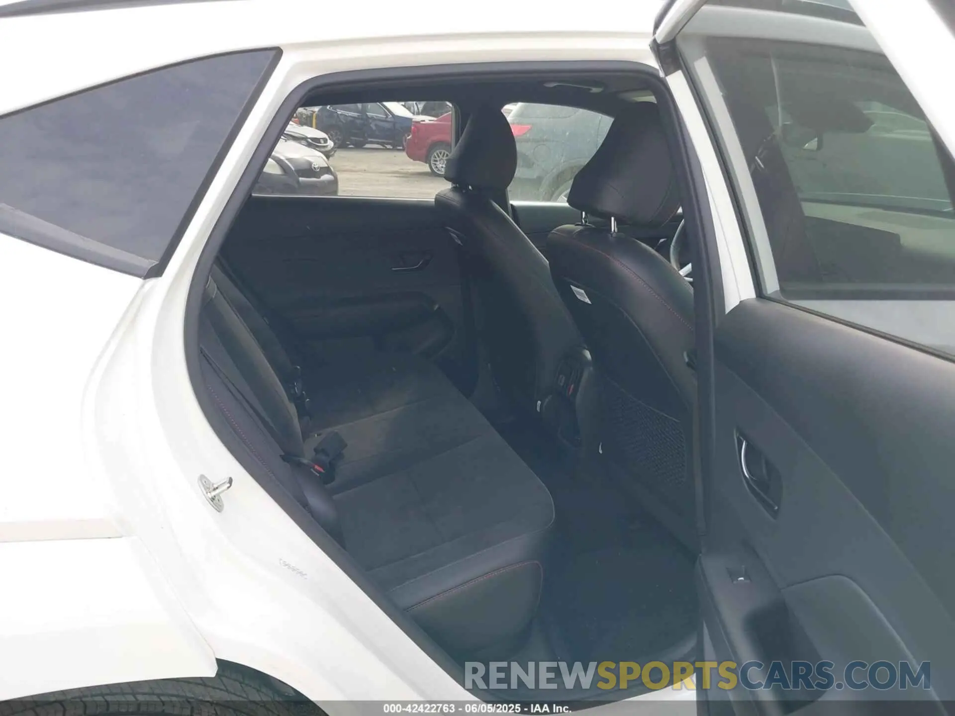 8 Photograph of a damaged car KM8HBCA39SU190377 HYUNDAI KONA 2025
