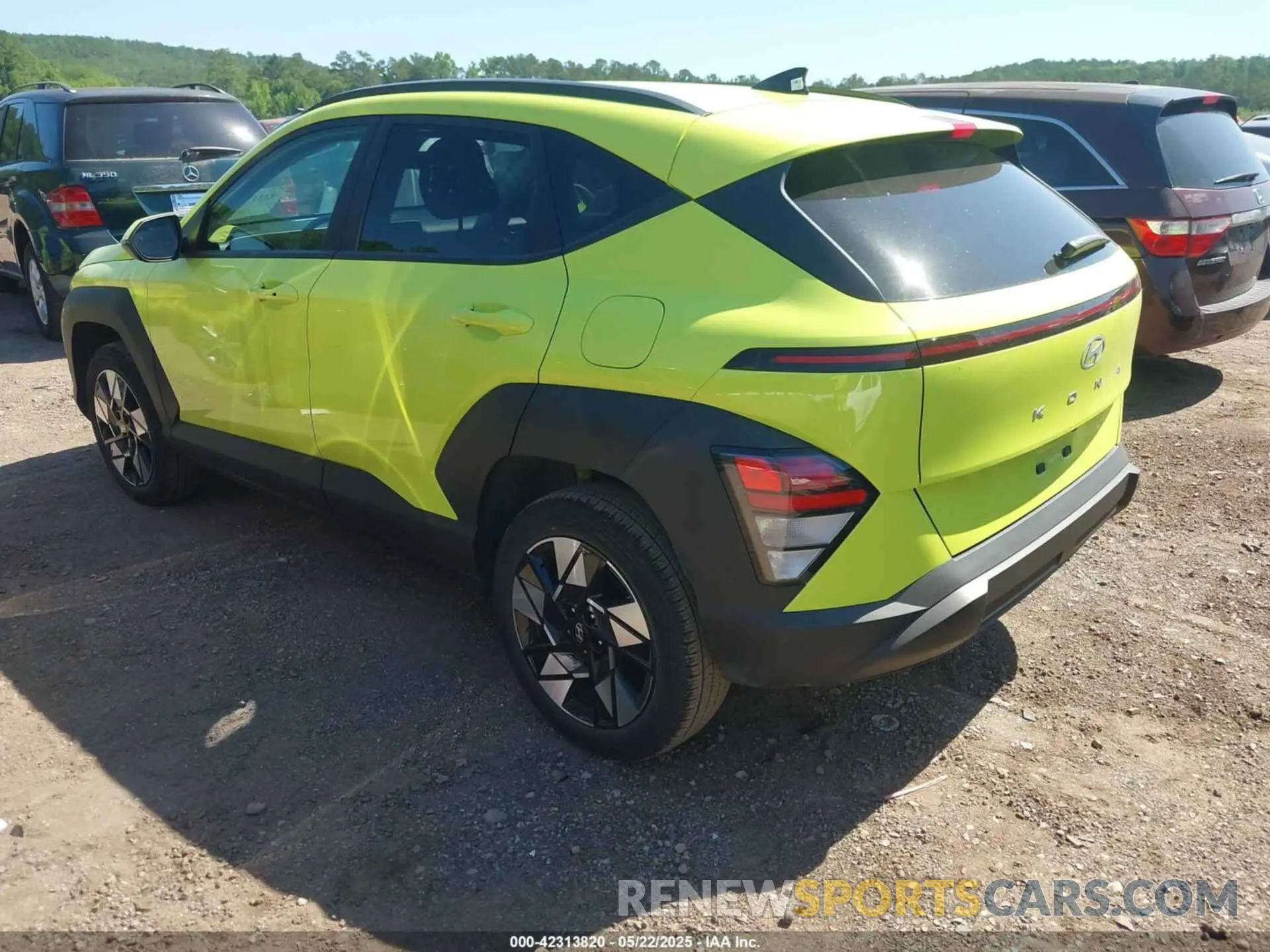 3 Фотография поврежденного автомобиля KM8HBCAB0SU205033 HYUNDAI KONA 2025