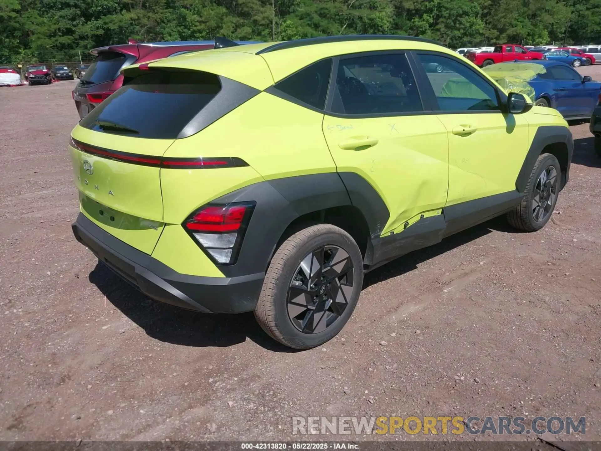 4 Фотография поврежденного автомобиля KM8HBCAB0SU205033 HYUNDAI KONA 2025