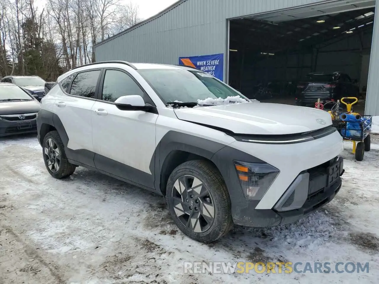 4 Фотография поврежденного автомобиля KM8HBCAB2SU188574 HYUNDAI KONA 2025