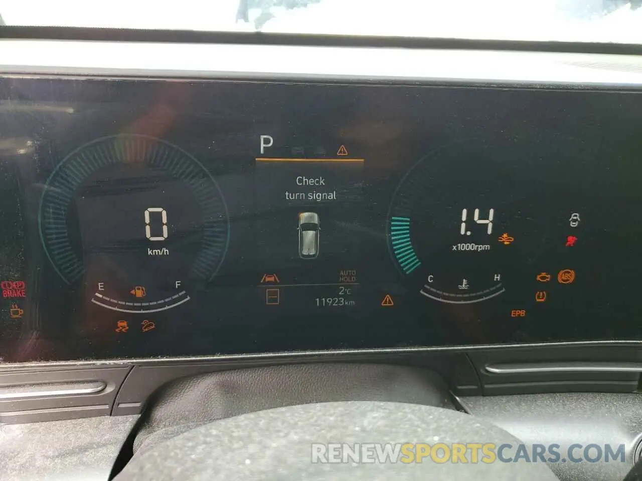 9 Фотография поврежденного автомобиля KM8HBCAB2SU188574 HYUNDAI KONA 2025