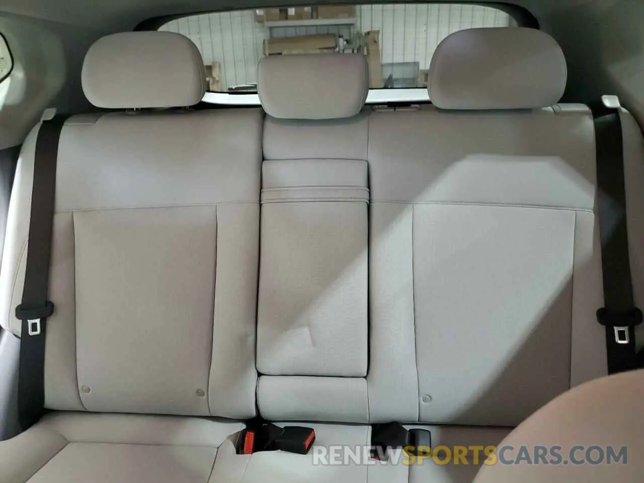 10 Photograph of a damaged car KM8HBCAB6SU189811 HYUNDAI KONA 2025