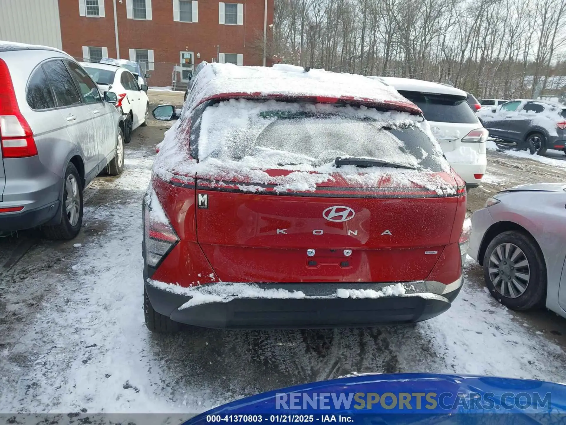 17 Photograph of a damaged car KM8HBCAB6SU195351 HYUNDAI KONA 2025