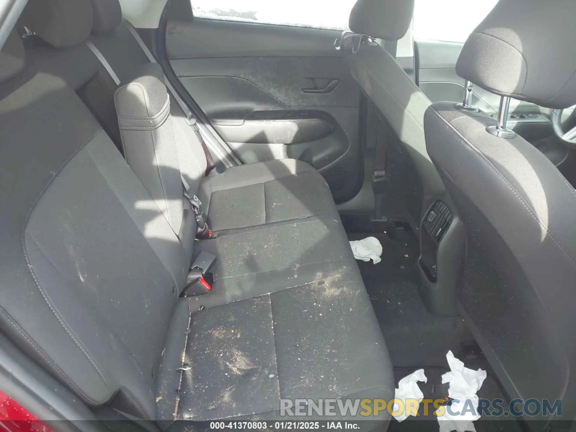 8 Photograph of a damaged car KM8HBCAB6SU195351 HYUNDAI KONA 2025