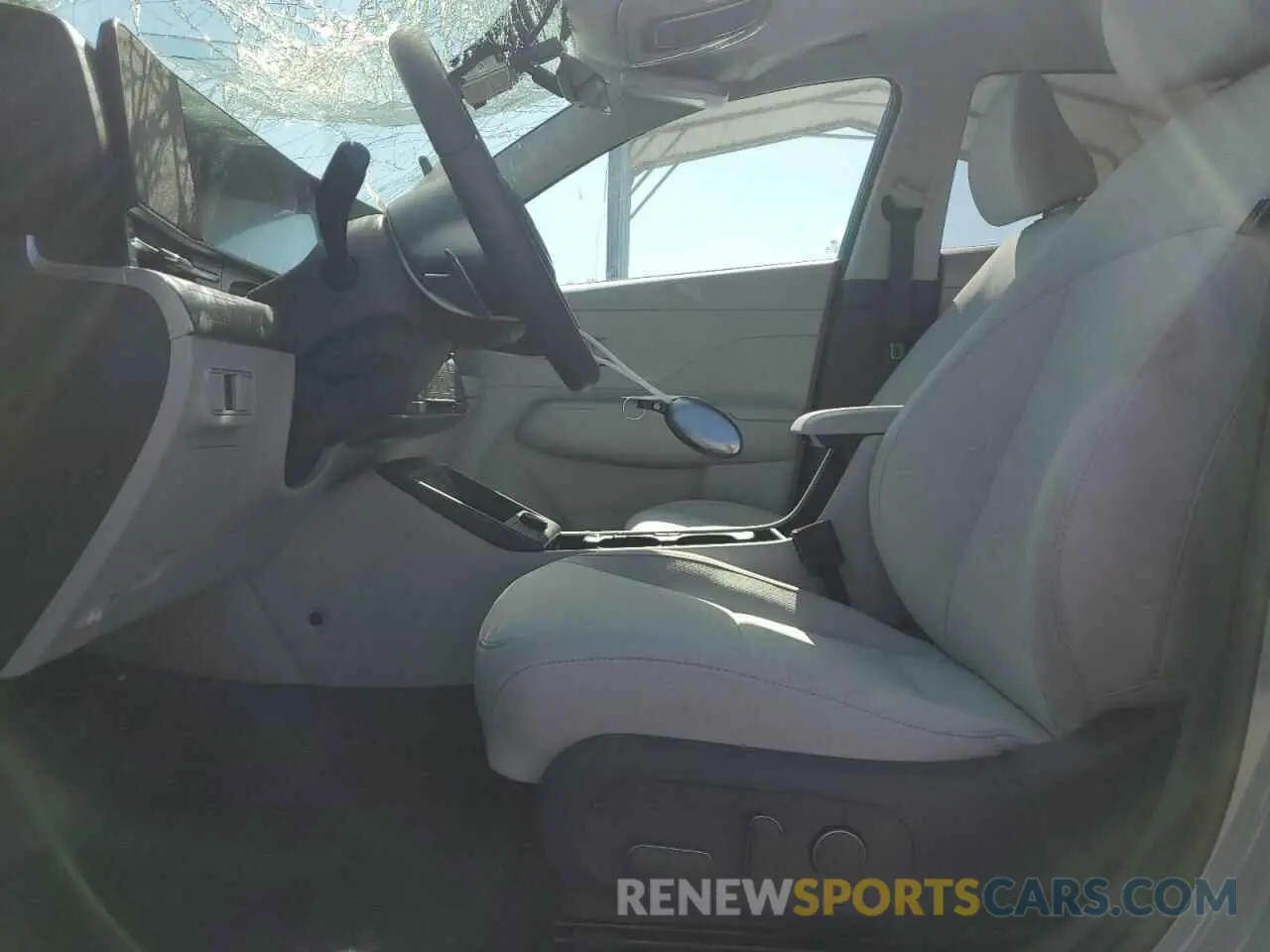 7 Photograph of a damaged car KM8HC3AB5SU209138 HYUNDAI KONA 2025