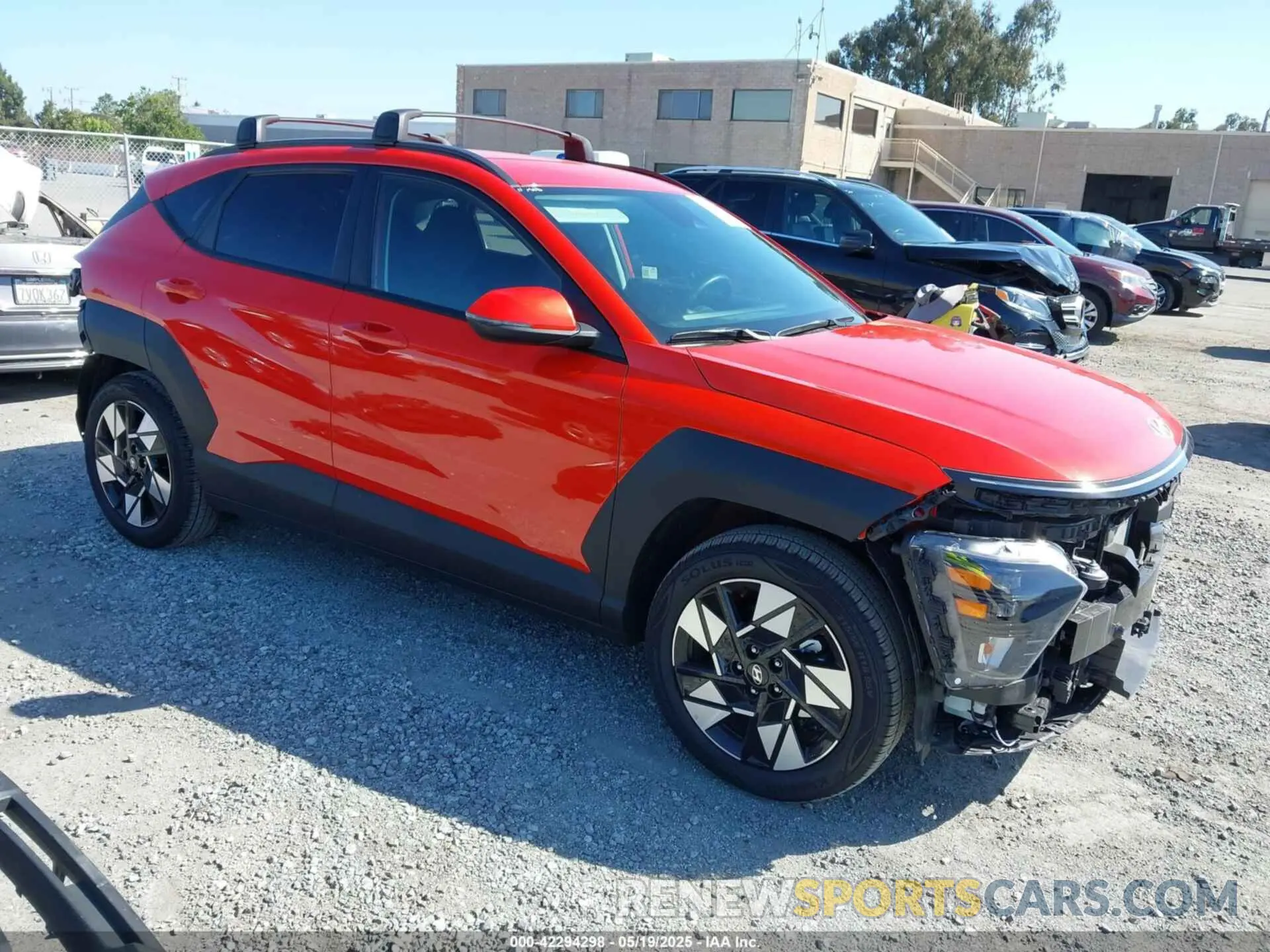 1 Фотография поврежденного автомобиля KM8HC3AB5SU235318 HYUNDAI KONA 2025
