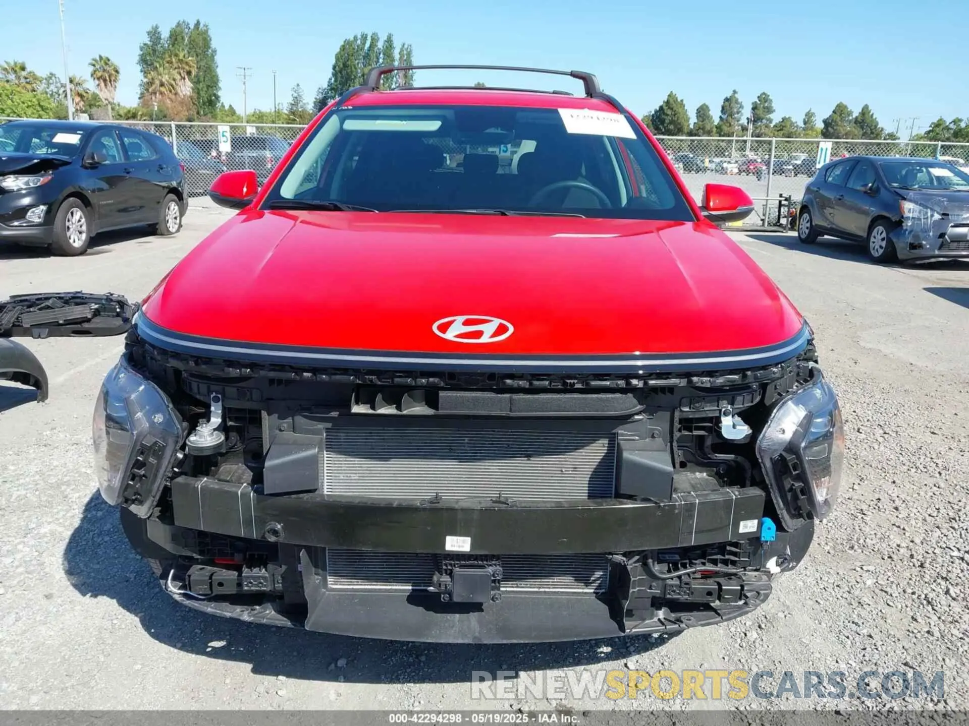 13 Фотография поврежденного автомобиля KM8HC3AB5SU235318 HYUNDAI KONA 2025