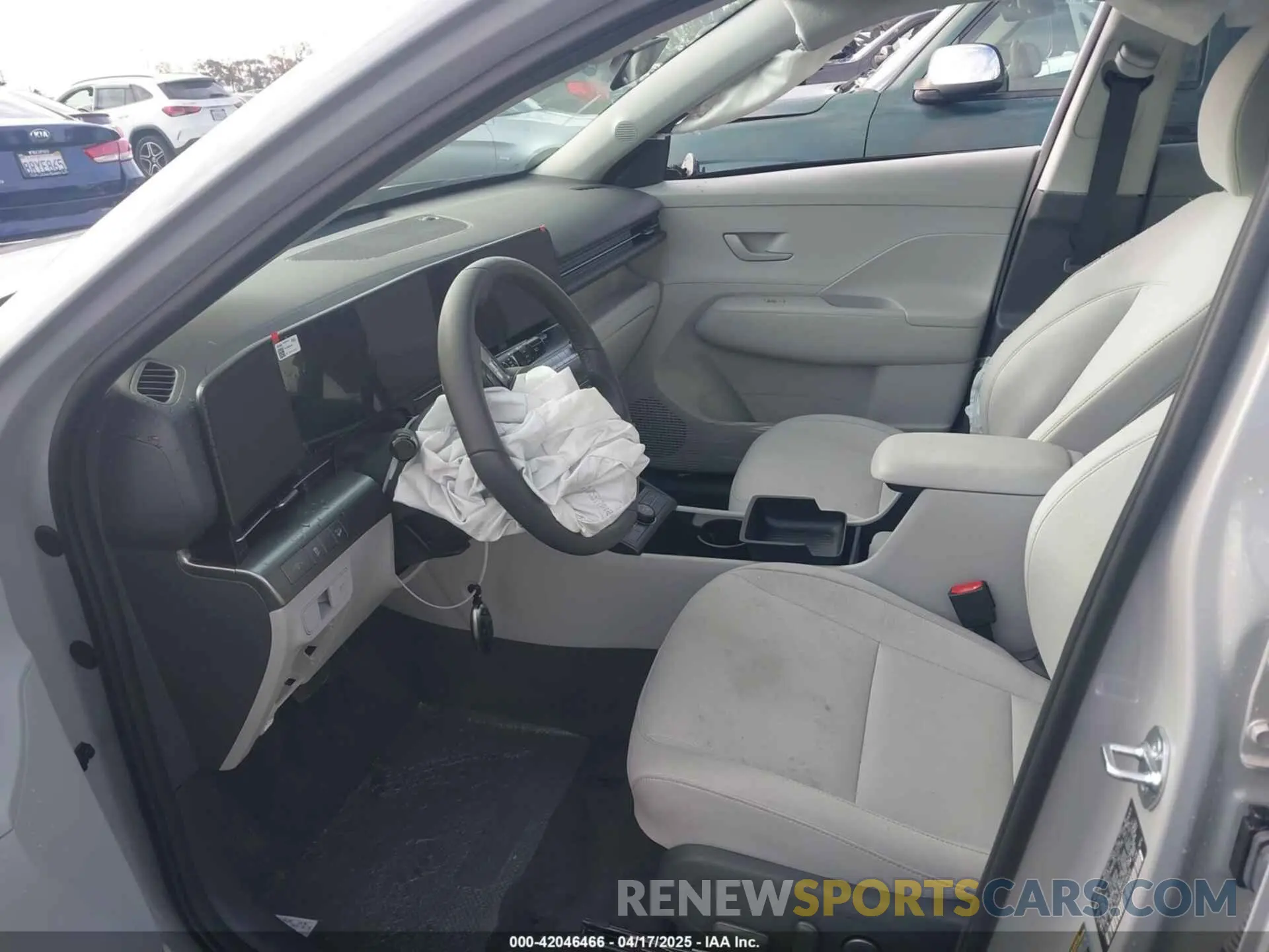 5 Photograph of a damaged car KM8HC3AB7SU228435 HYUNDAI KONA 2025