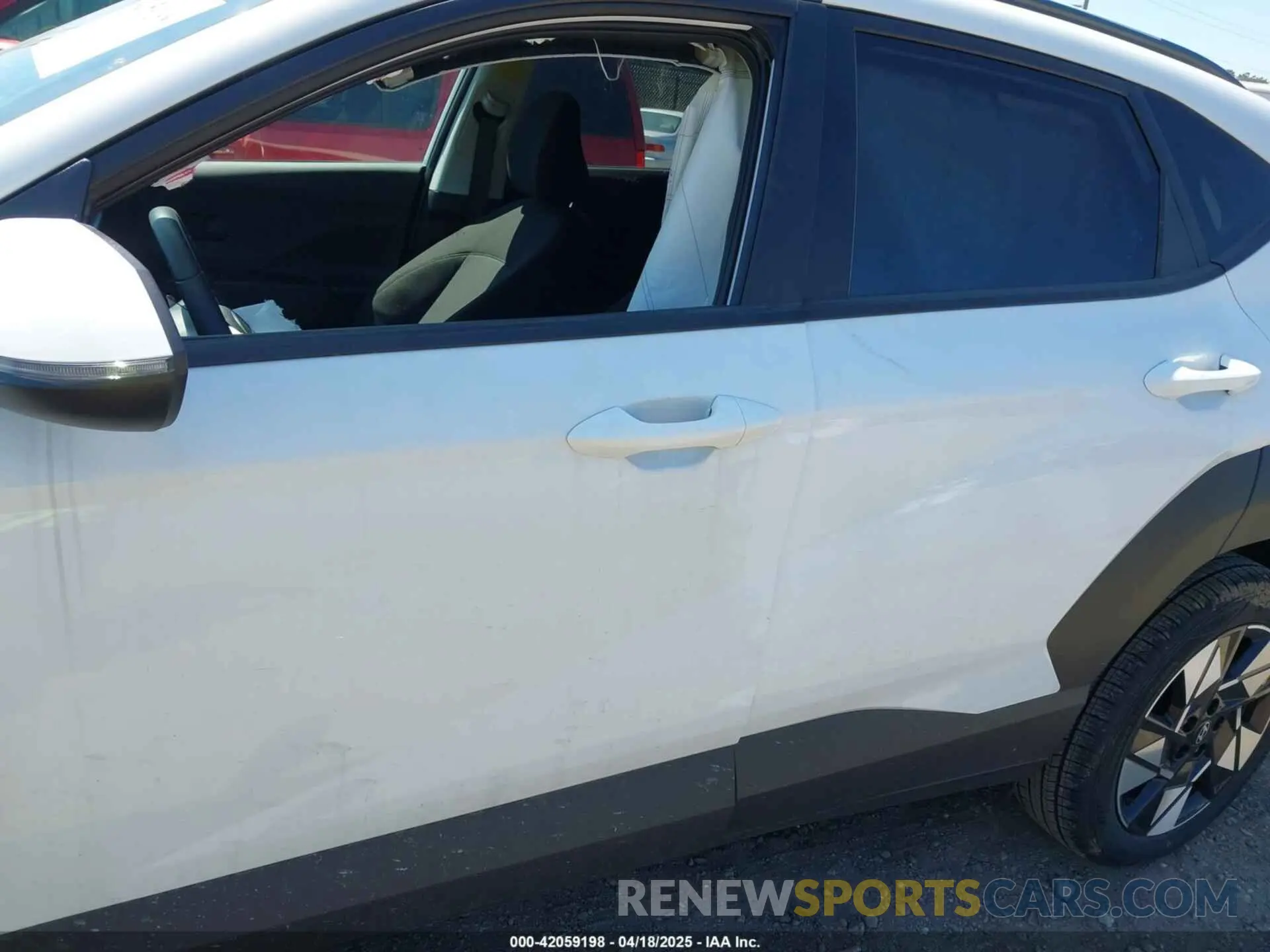 18 Фотография поврежденного автомобиля KM8HCCAB0SU214649 HYUNDAI KONA 2025