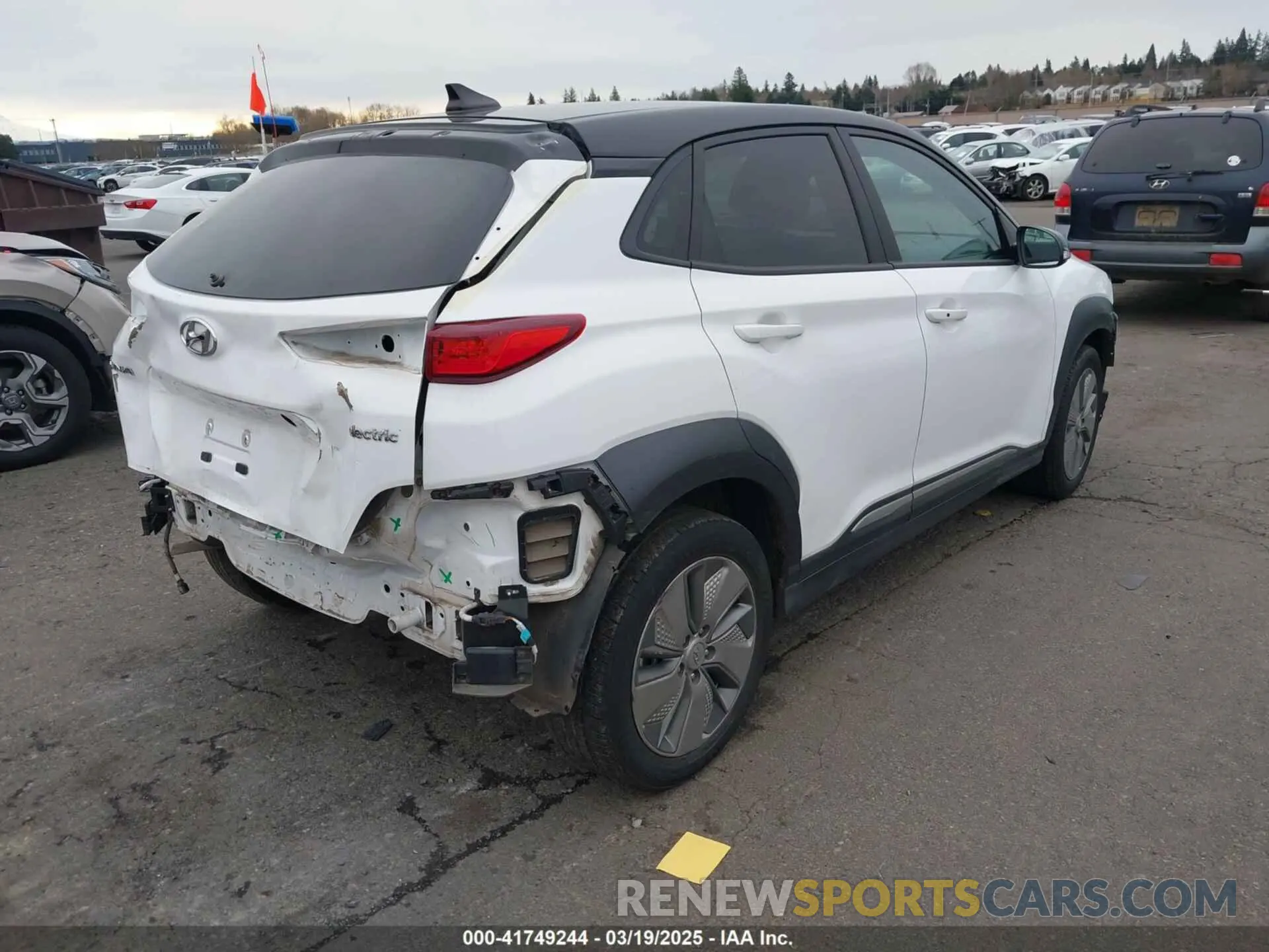 4 Photograph of a damaged car KM8K23AG4MU127554 HYUNDAI KONA ELECTRIC 2021