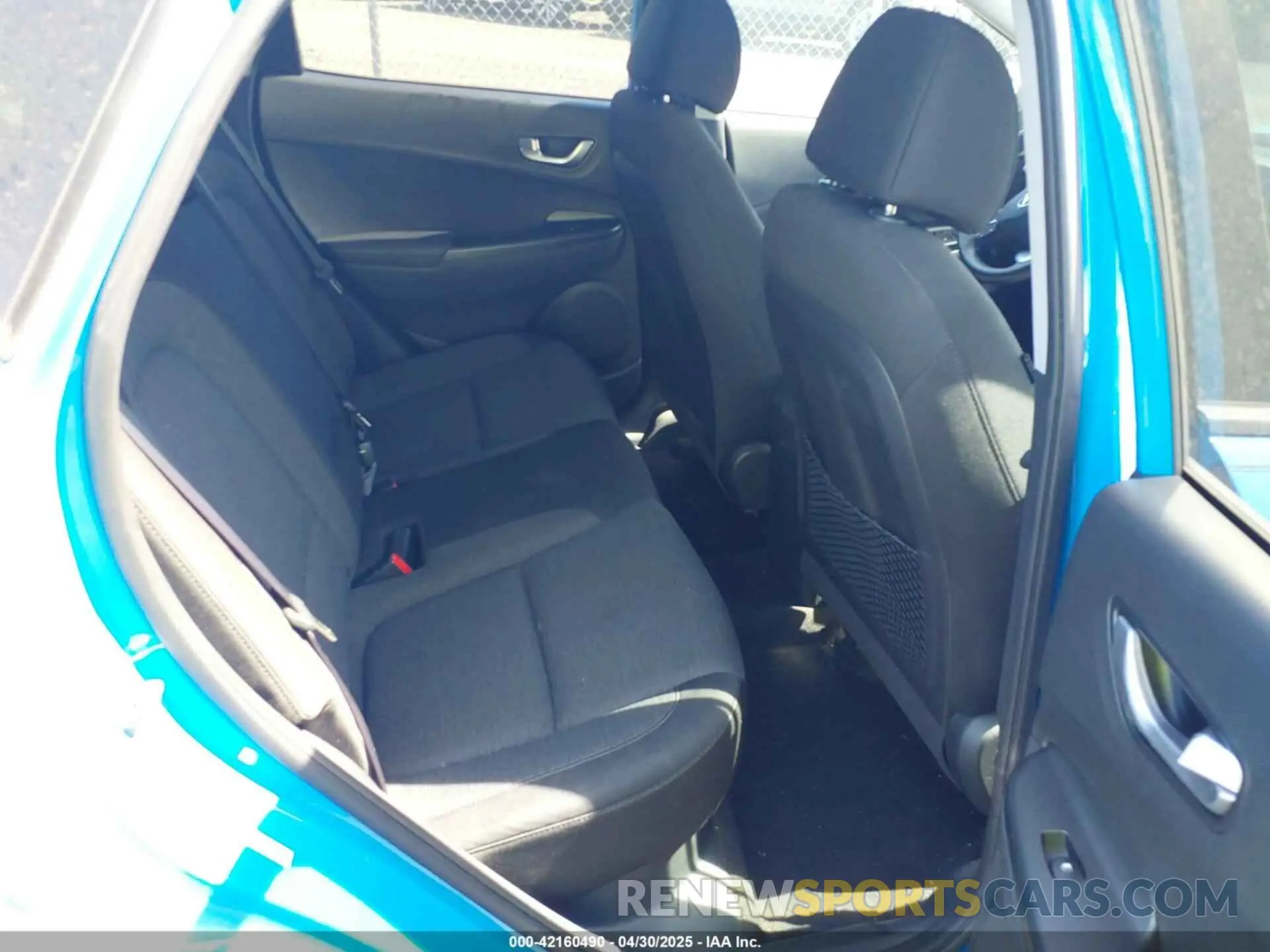 8 Фотография поврежденного автомобиля KM8K33AGXNU150593 HYUNDAI KONA ELECTRIC 2022