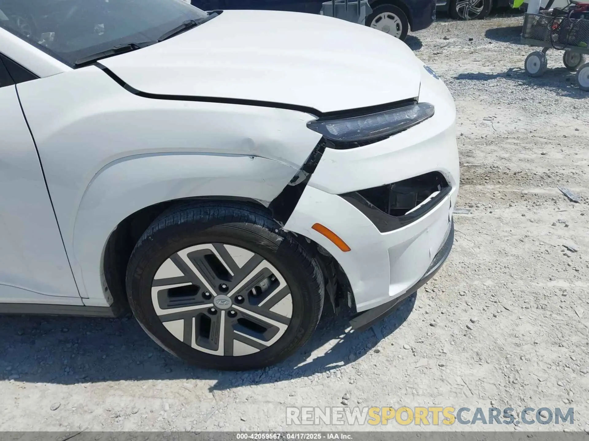 19 Photograph of a damaged car KM8K23AG7PU190457 HYUNDAI KONA ELECTRIC 2023