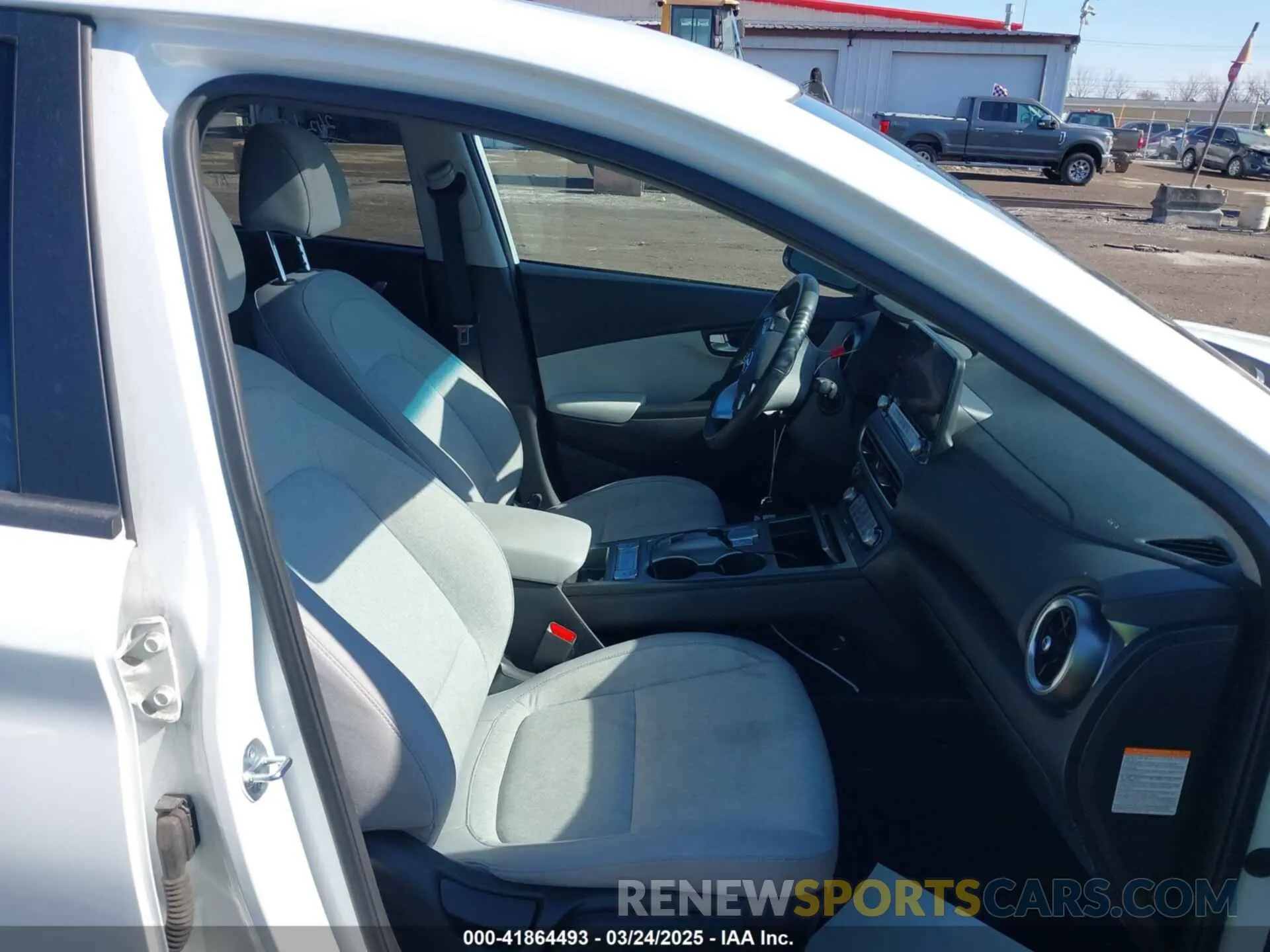 5 Photograph of a damaged car KM8K33AG0PU190264 HYUNDAI KONA ELECTRIC 2023