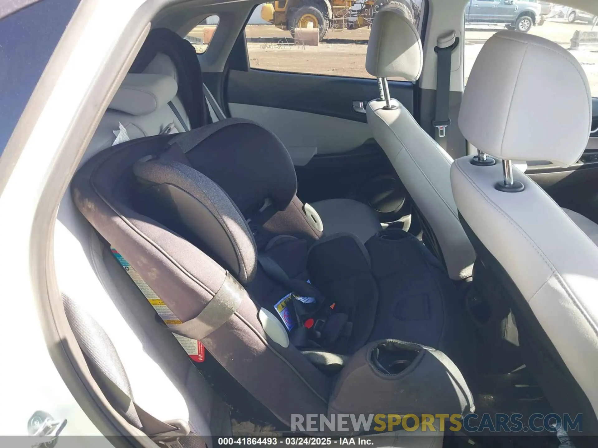 8 Photograph of a damaged car KM8K33AG0PU190264 HYUNDAI KONA ELECTRIC 2023