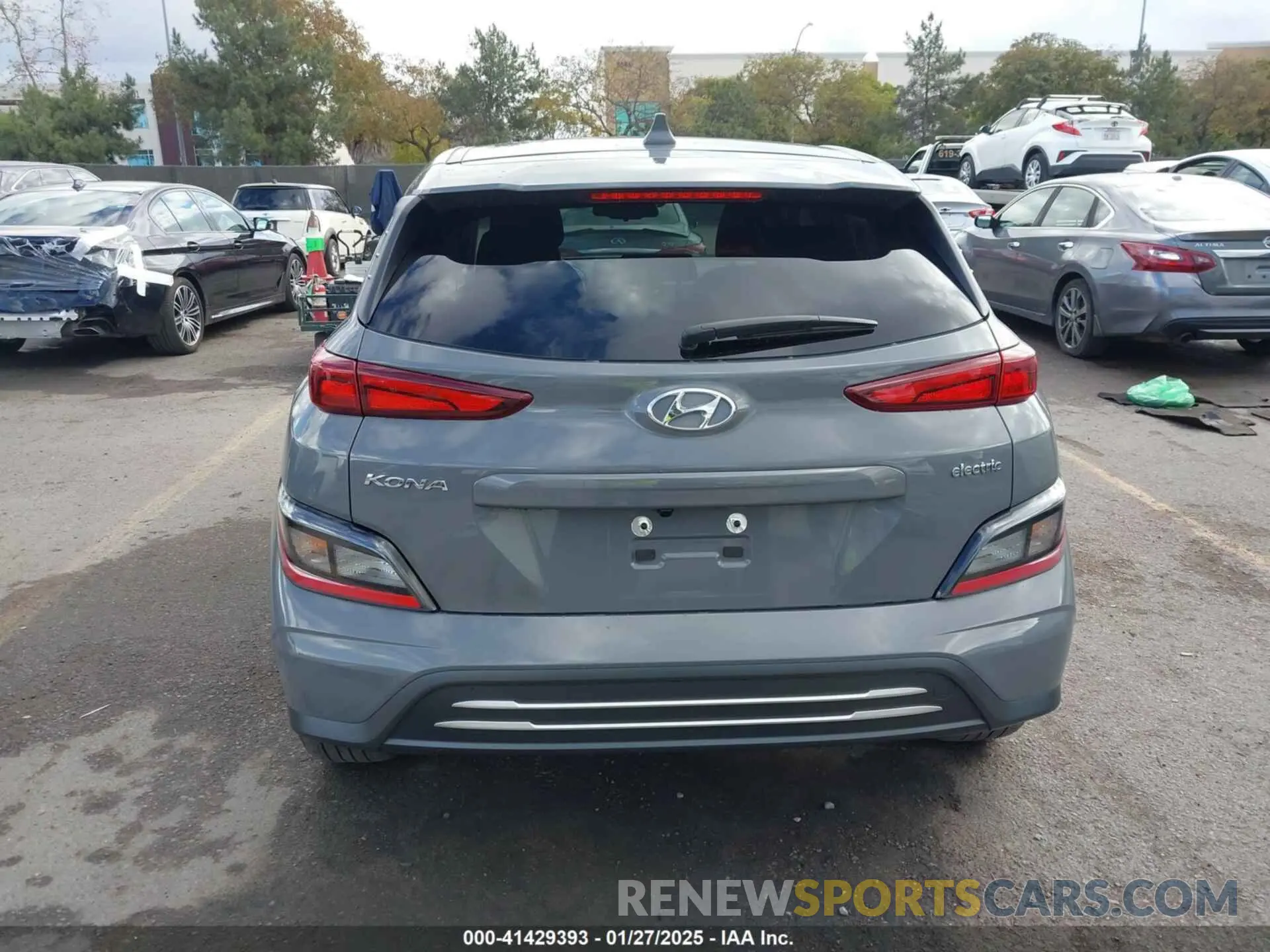 17 Фотография поврежденного автомобиля KM8K33AG8PU176452 HYUNDAI KONA ELECTRIC 2023