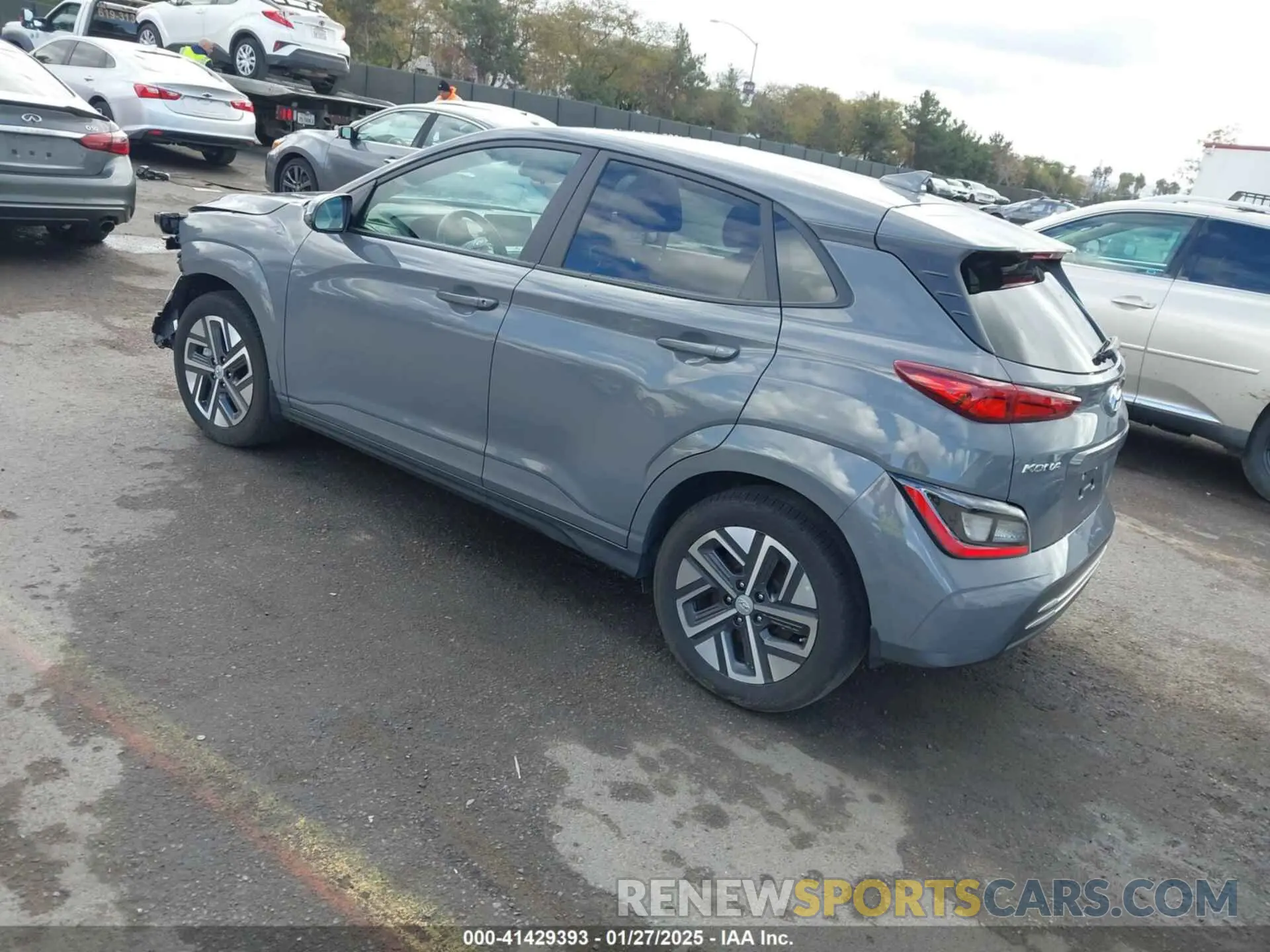 3 Фотография поврежденного автомобиля KM8K33AG8PU176452 HYUNDAI KONA ELECTRIC 2023