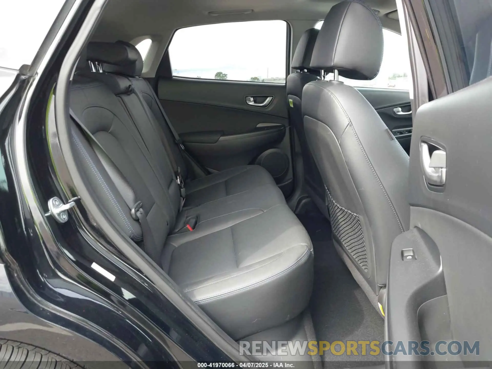 8 Фотография поврежденного автомобиля KM8K53AGXPU170730 HYUNDAI KONA ELECTRIC 2023